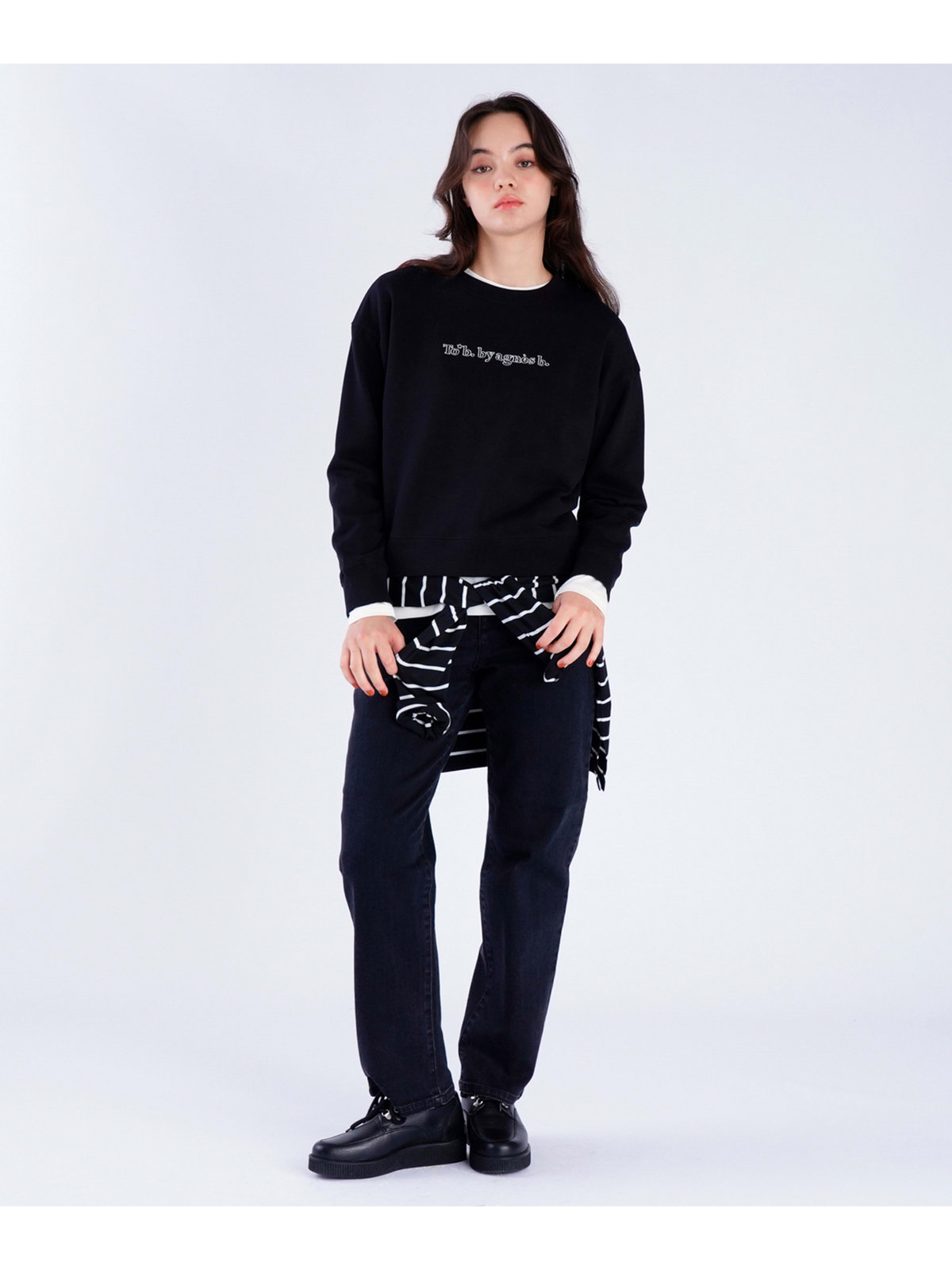 To b. by agnès b. コットン ロゴ スウェットプルオーバー ブラック