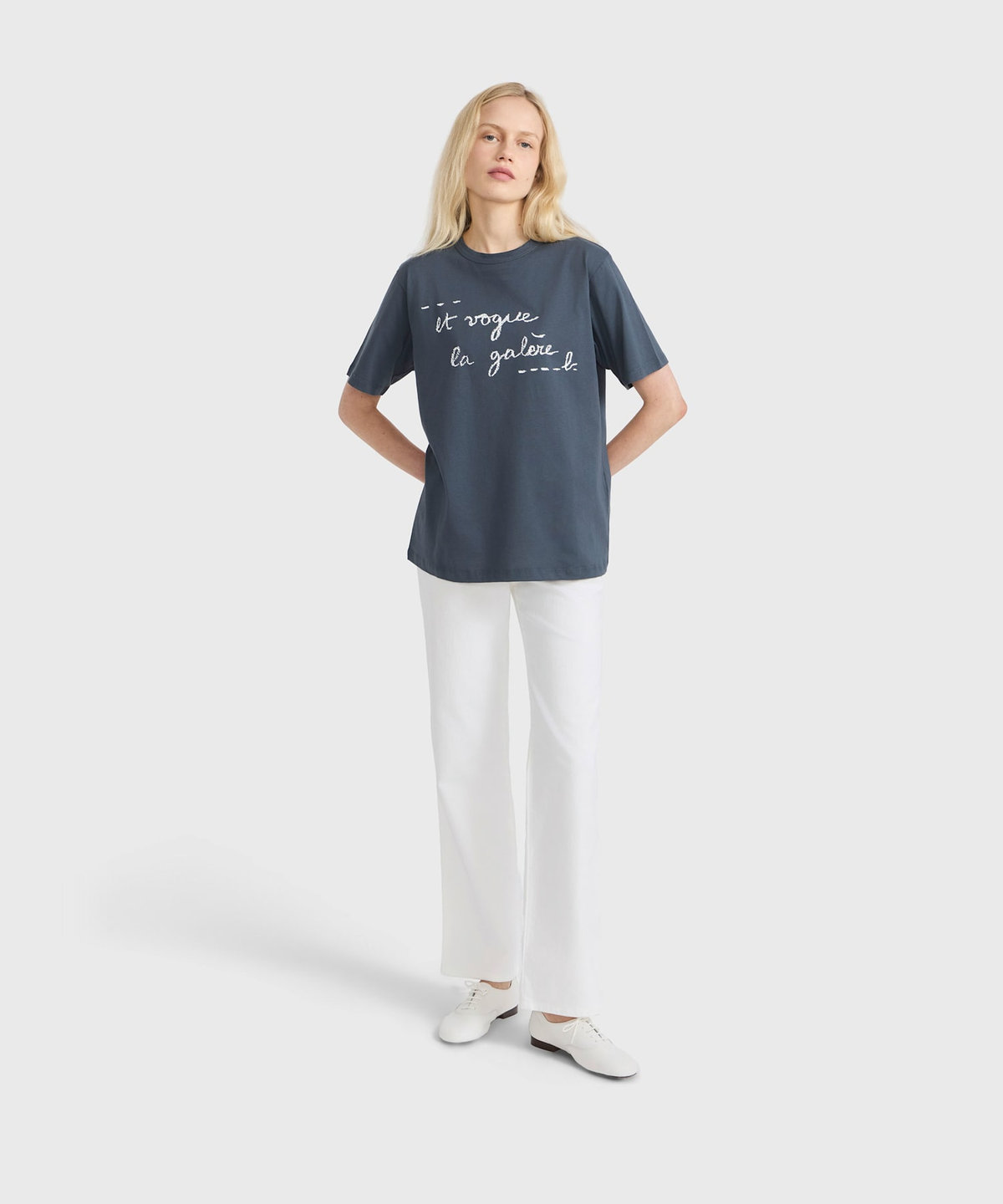 FEMME ウィメンズ メッセージ プリント コットン 半袖 Tシャツ "et vogue la galere" グレー