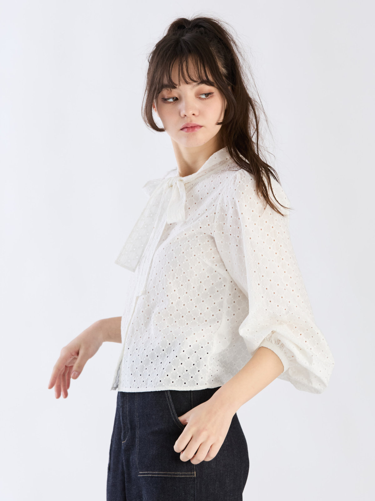 To b. by agnès b. 【Outlet】コットンフラワーレースブラウス ホワイト