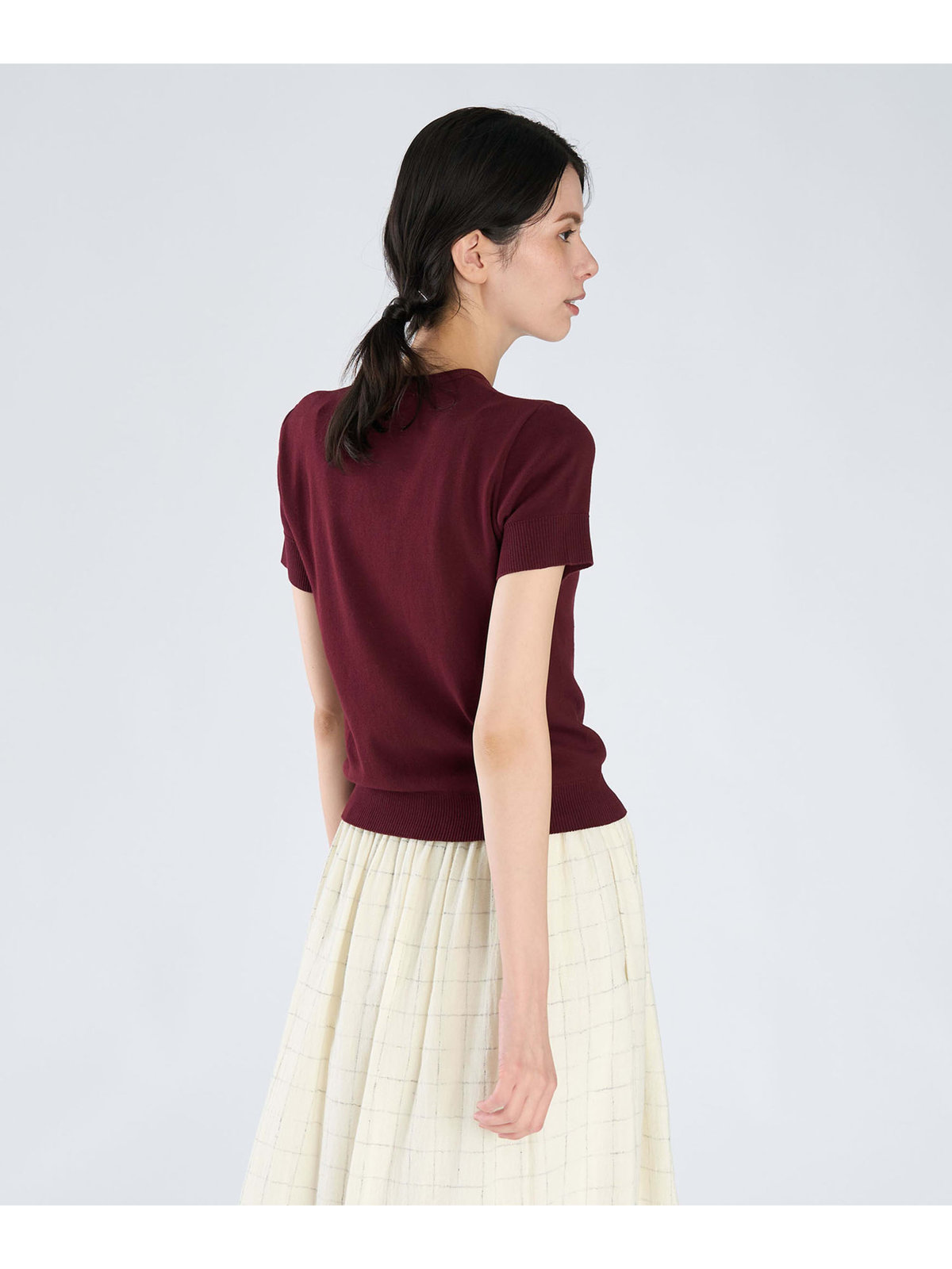 FEMME ウィメンズ "b."ロゴ刺繍 コットンニット 半袖 カーディガンプレッション "Swing" ボルドー