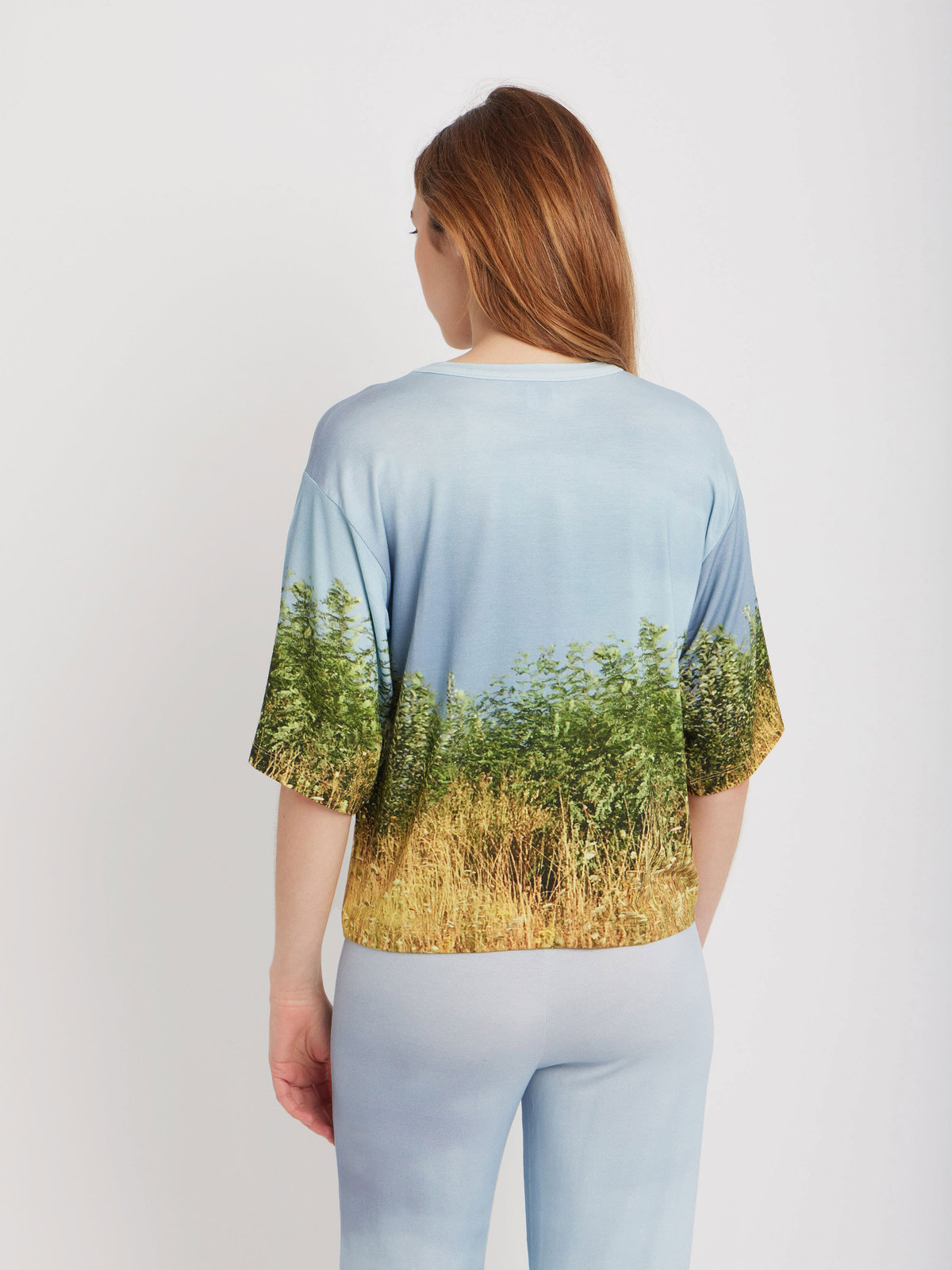FEMME ウィメンズ フォトプリント 5分袖 Tシャツ "Les champs ? Hoedic" ブラック
