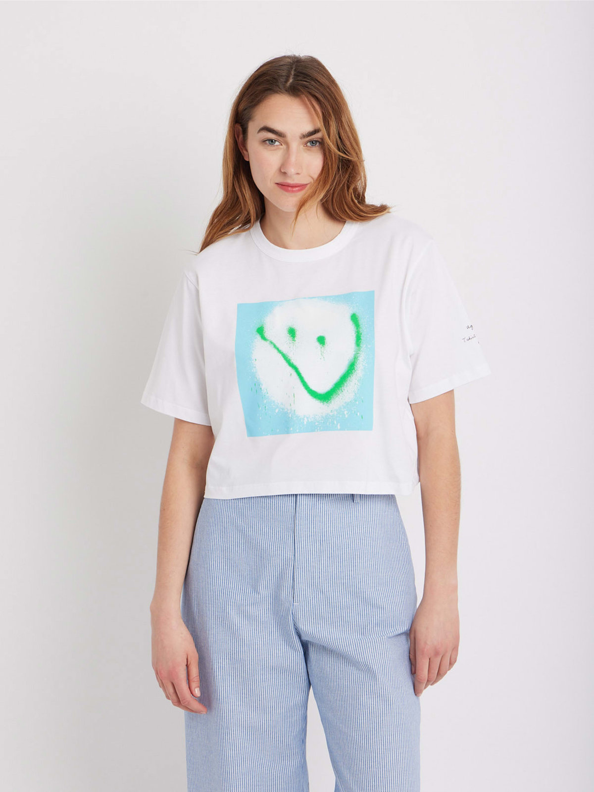 FEMME ウィメンズ オーガニックコットン プリント 5分袖 アーティスト Tシャツ "KATSU" ホワイト