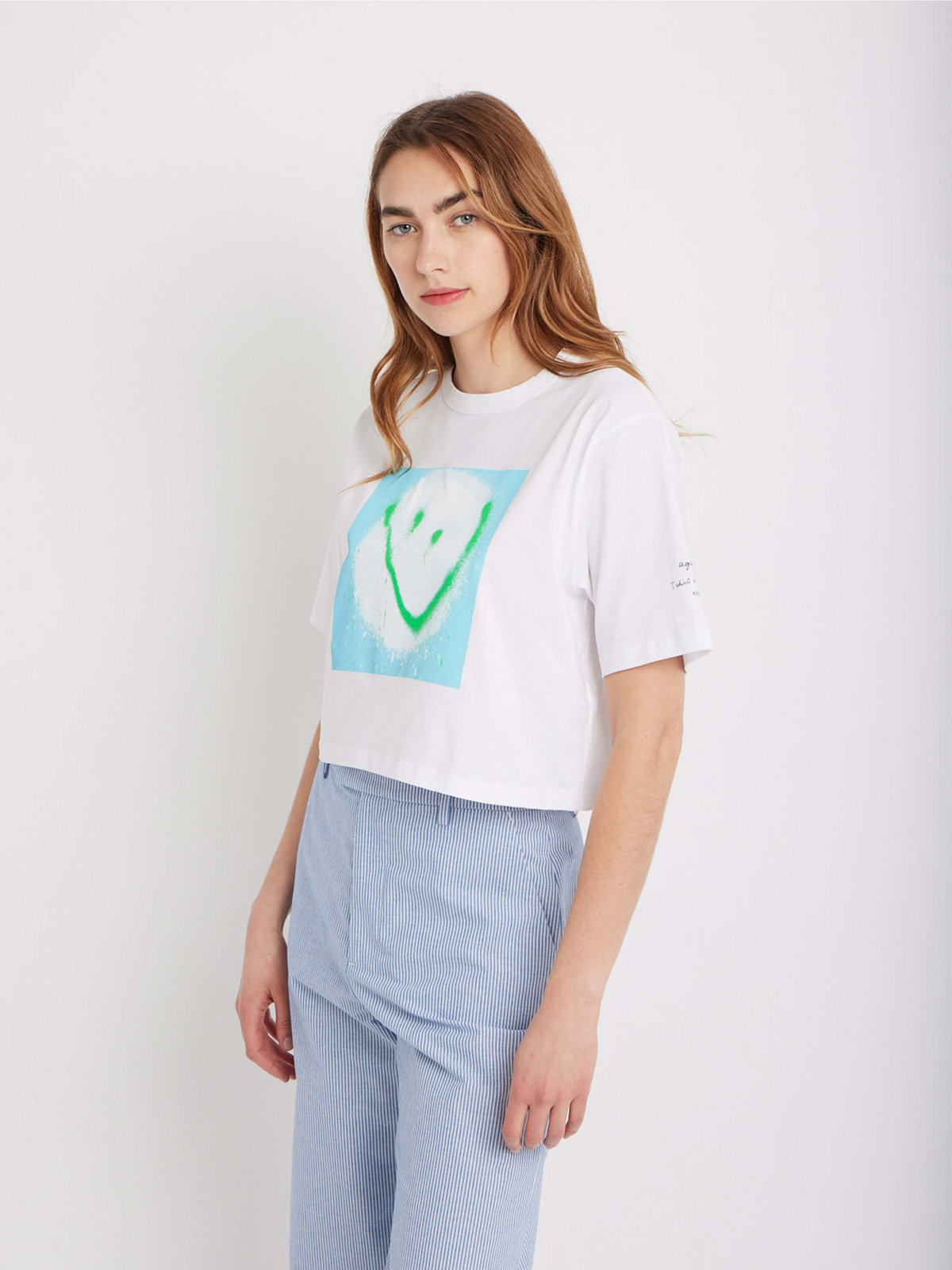 FEMME ウィメンズ オーガニックコットン プリント 5分袖 アーティスト Tシャツ "KATSU" ホワイト