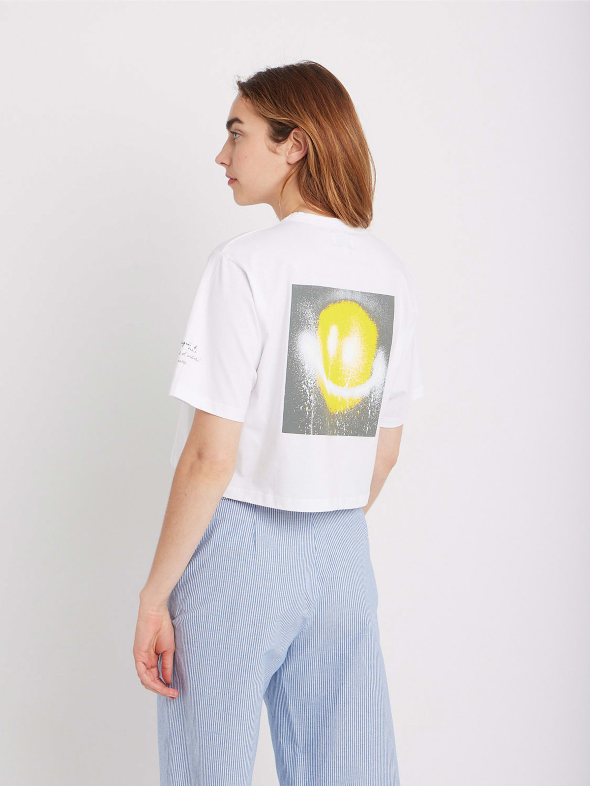 FEMME ウィメンズ オーガニックコットン プリント 5分袖 アーティスト Tシャツ "KATSU" ホワイト