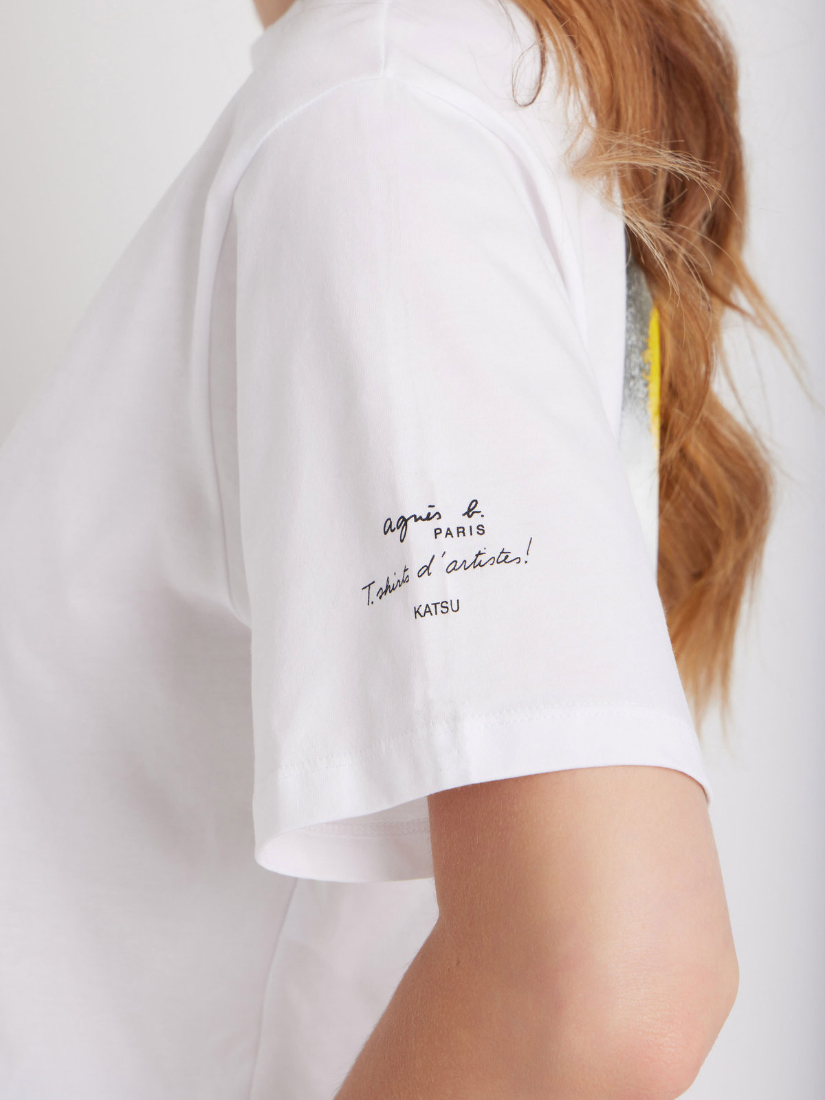 FEMME ウィメンズ オーガニックコットン プリント 5分袖 アーティスト Tシャツ "KATSU" ホワイト