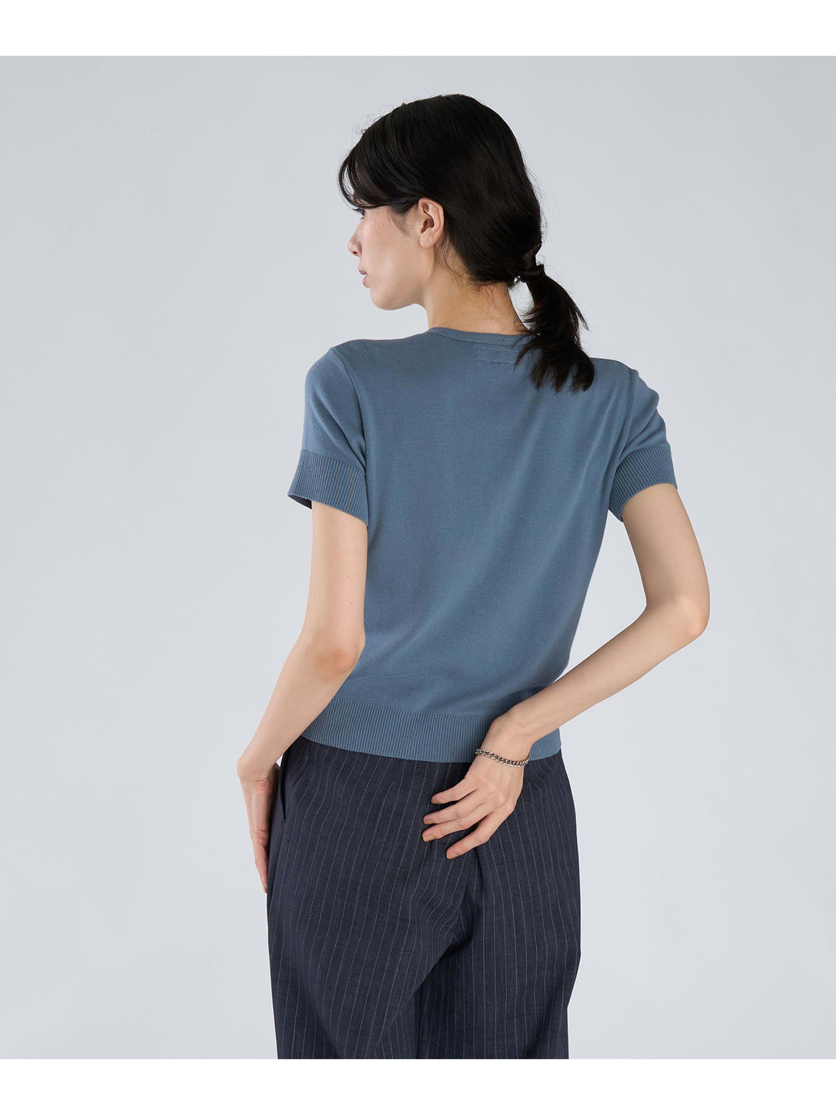 FEMME ウィメンズ "b."ロゴ刺繍 コットンニット 半袖 カーディガンプレッション "Swing" グレー