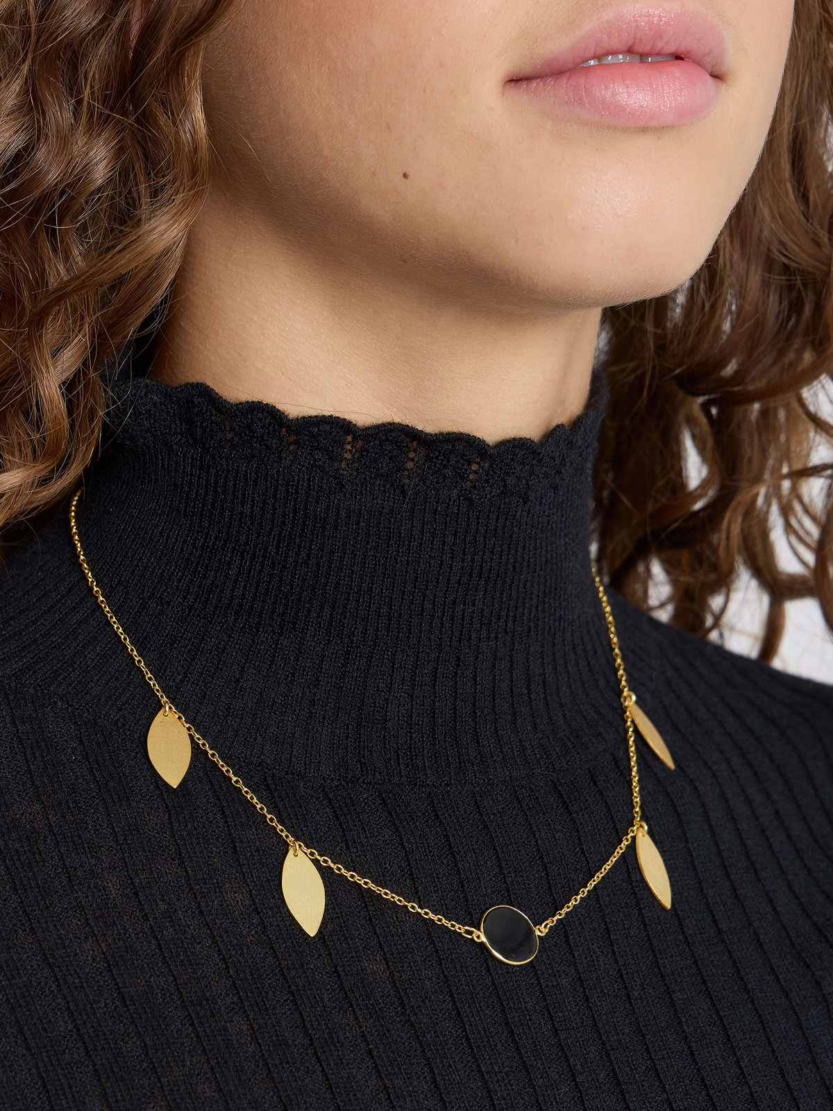 FEMME ウィメンズ リーフ ネックレス ”Shine” ゴールド