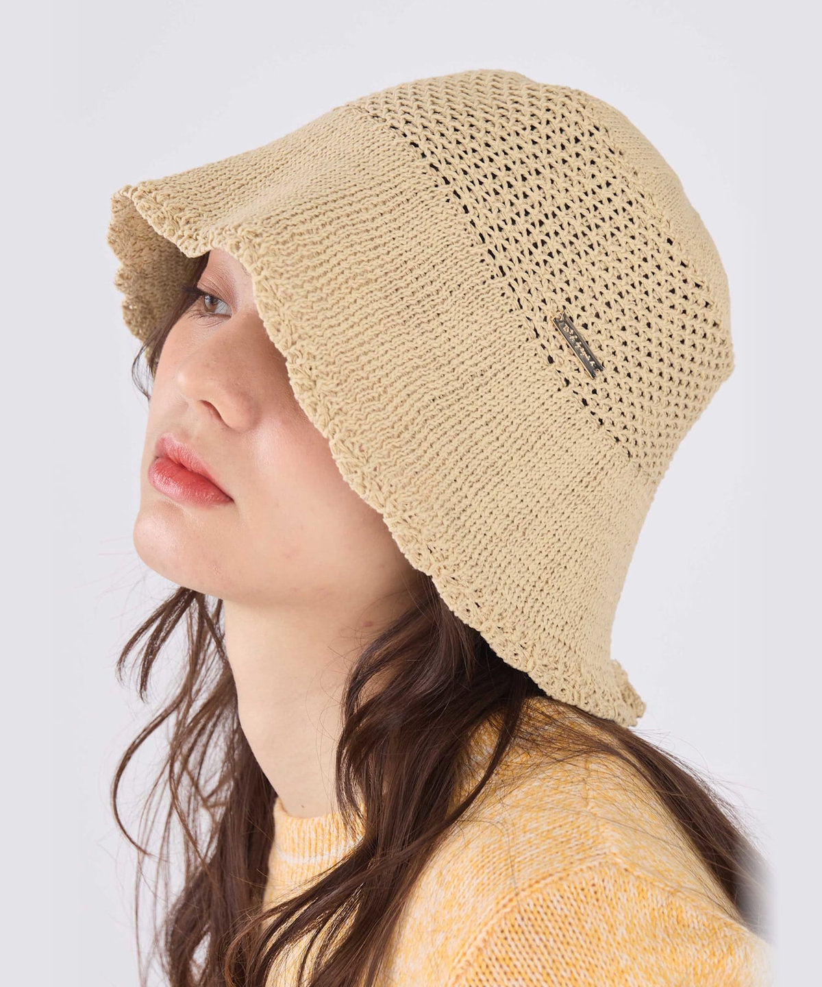 To b. by agnès b. クロシェ ハット ホワイト