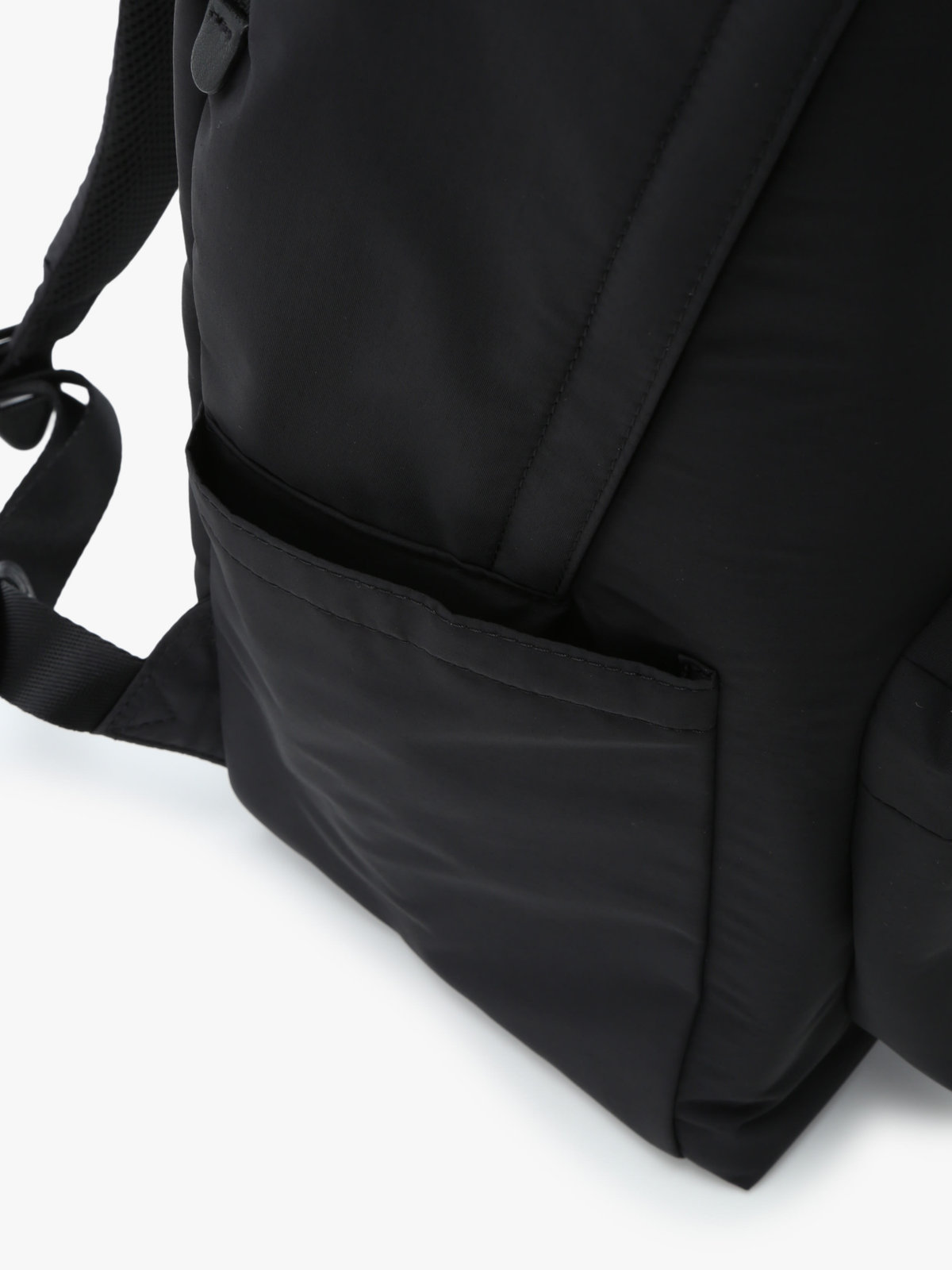 VOYAGE メンズ バッグ＆ウォレット ナイロン ミディアム バックパック ”Trip”  ZAH01-02 ブラック