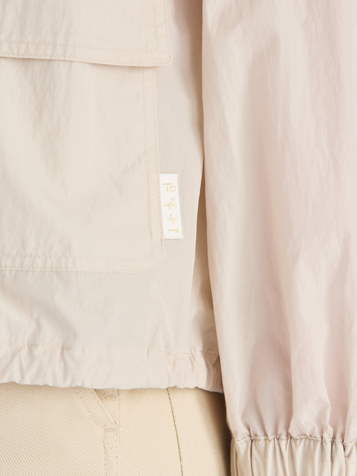 To b. by agnès b. 【Outlet】ナイロンパーカージャケット ベージュ