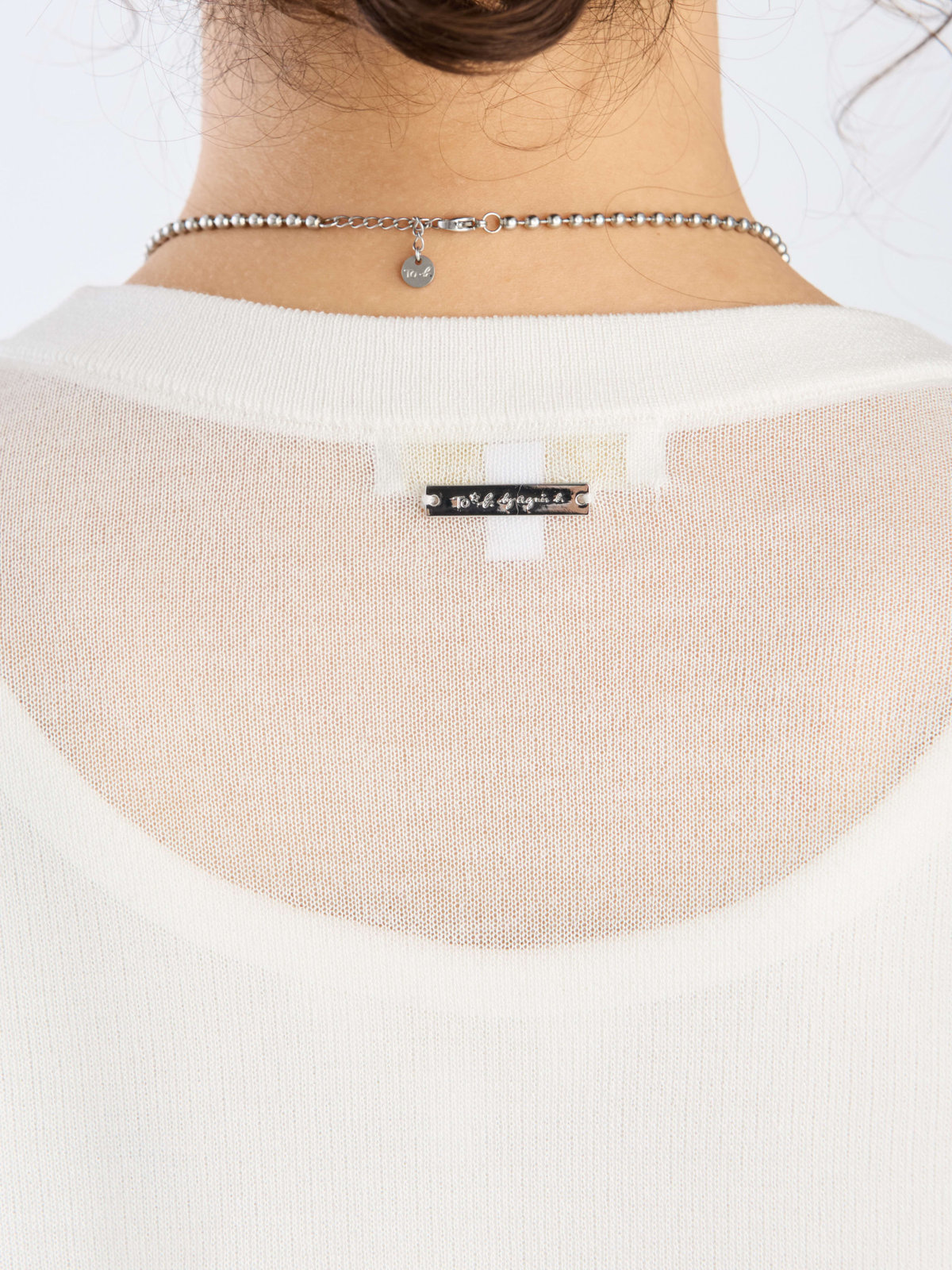 To b. by agnès b. 【Outlet】シアー ニット メッセージ プルオーバー "j'adore paris" ホワイト