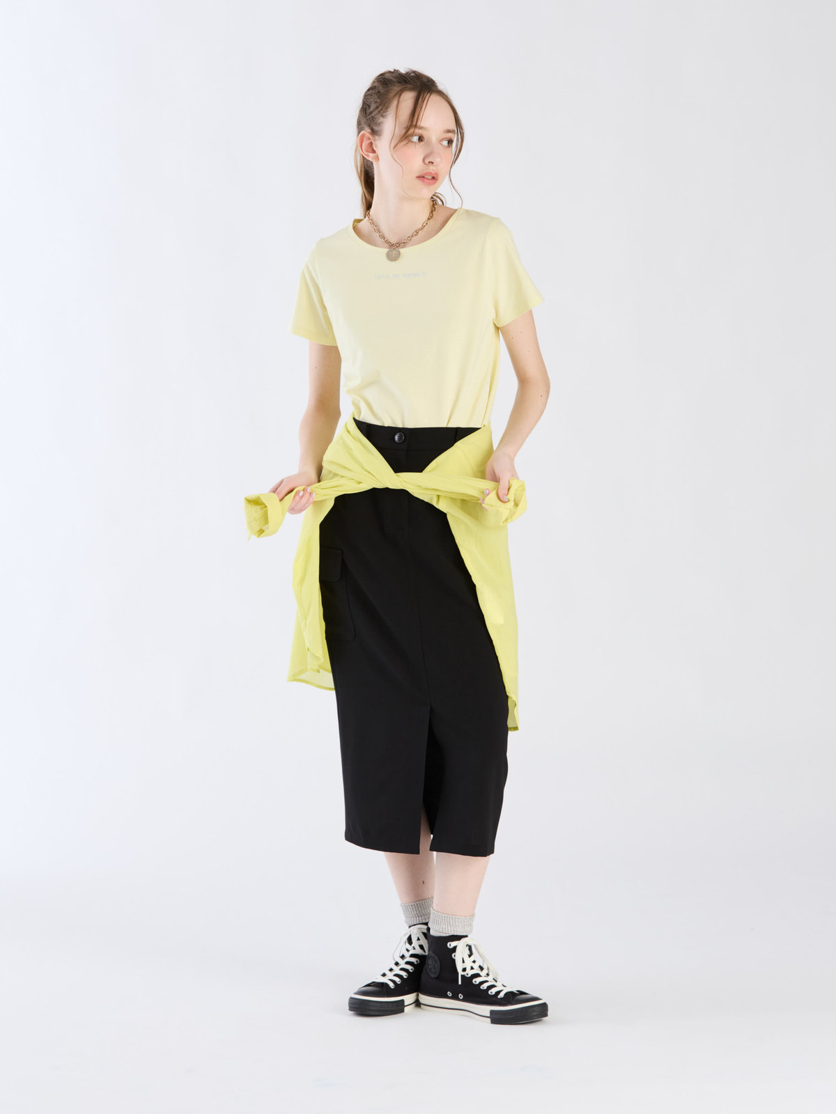 To b. by agnès b. 【Outlet】ロゴフォイルプリントTシャツ イエロー