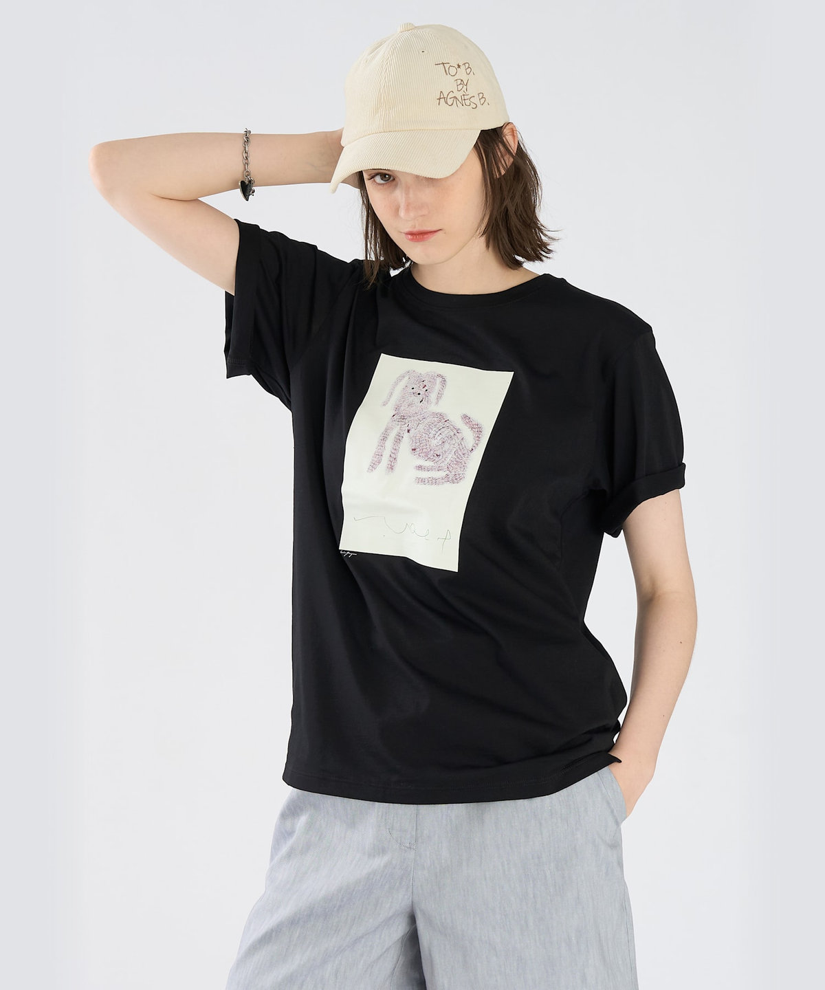 To b. by agnès b. Dog T オーガニックコットン 半袖 アーティストTシャツ ブラック