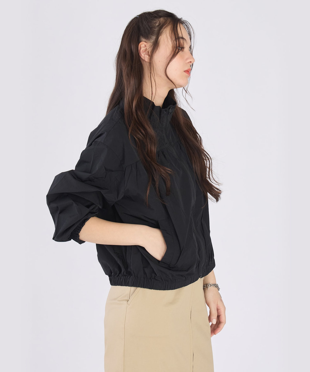 To b. by agnès b. シアーナイロンパフィーブルゾン ブラック