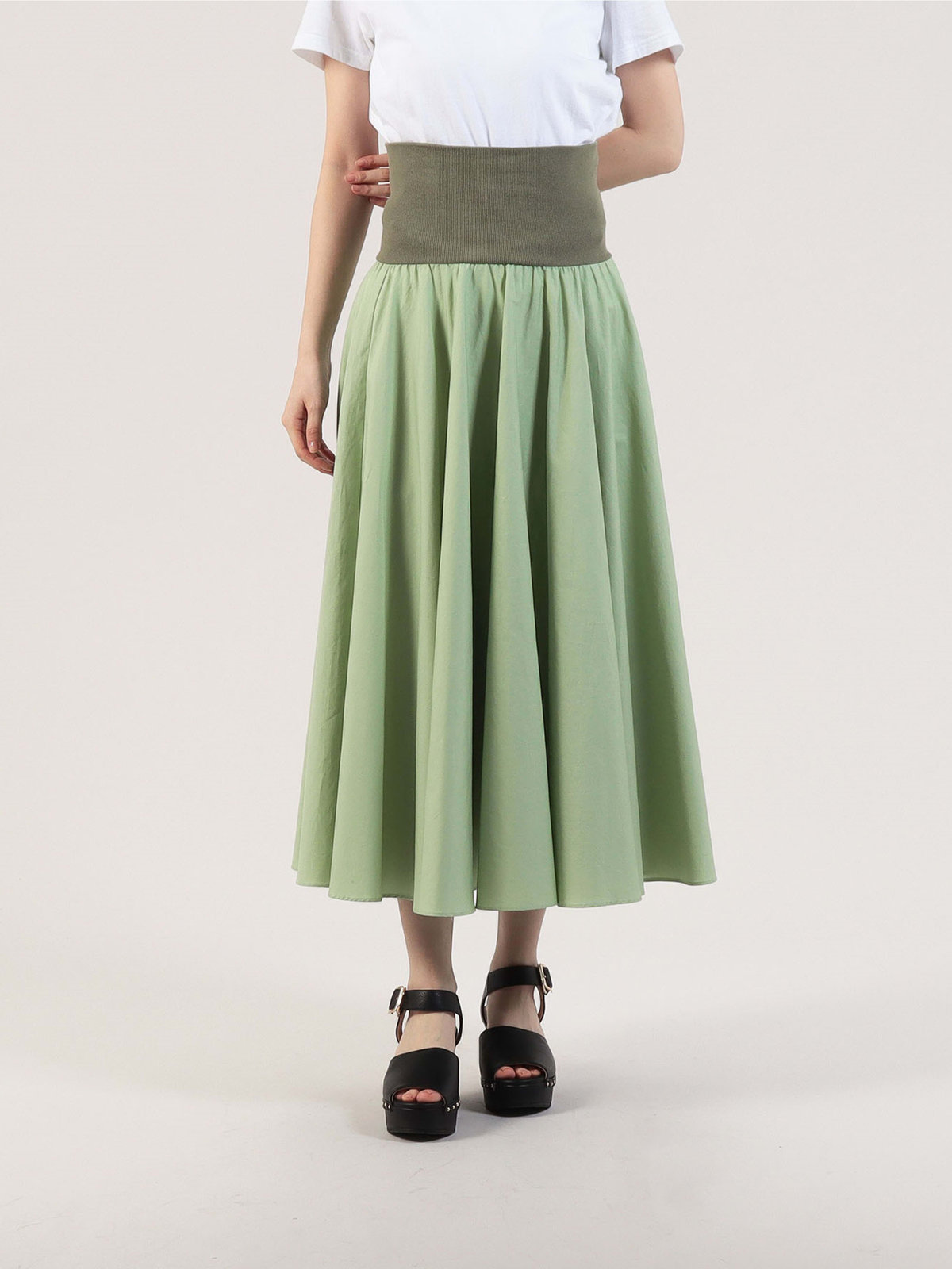 To b. by agnès b. 【Outlet】コットン サーキュラー スカート グリーン系その他