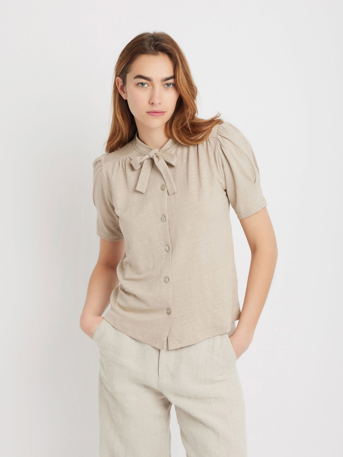 FEMME ウィメンズ リネン リボンタイ 半袖 ブラウス ”Laurene” ベージュ