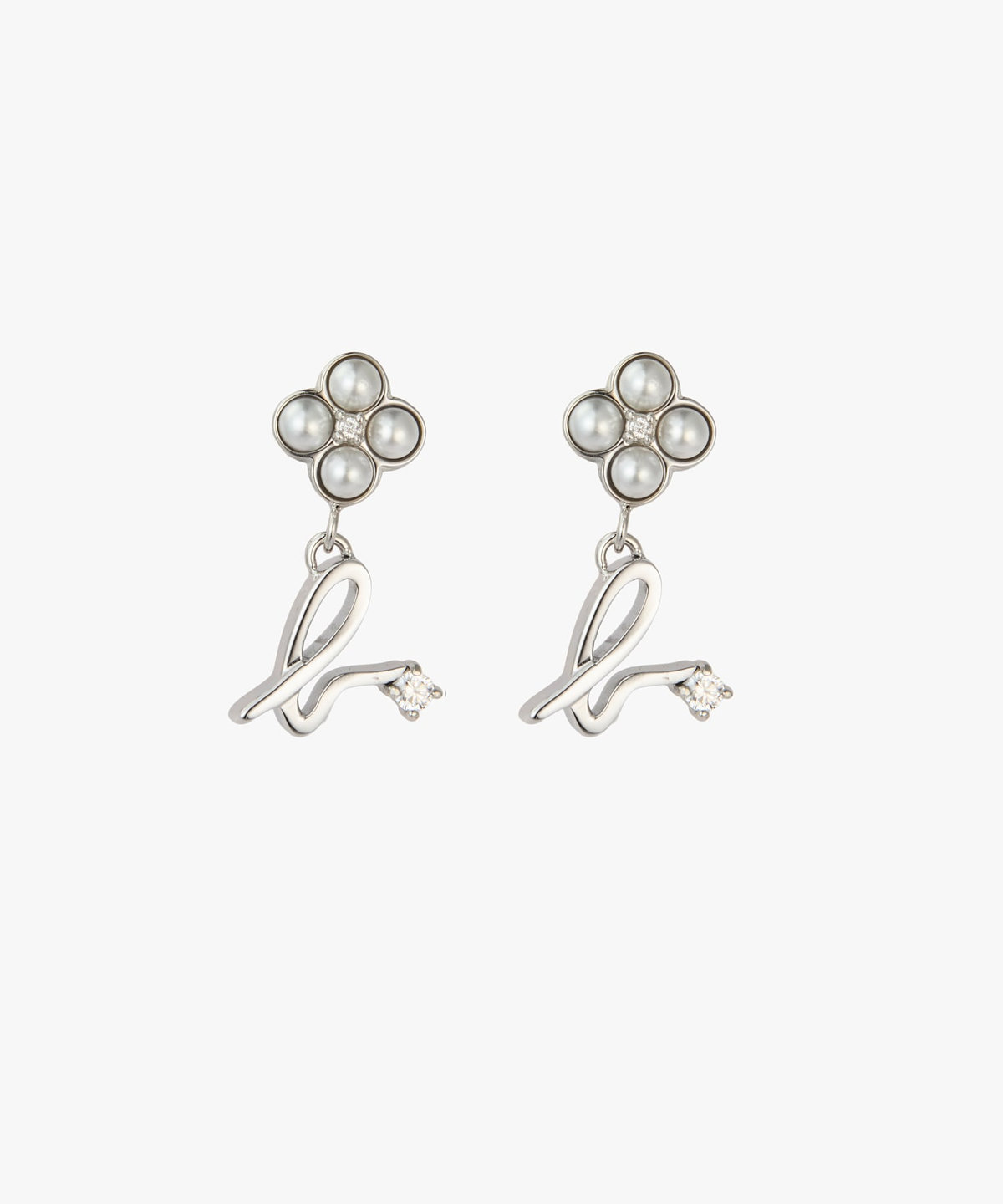 FEMME ウィメンズ "b."ロゴ フラワーモチーフ パール ピアス "Double bloom" シルバー