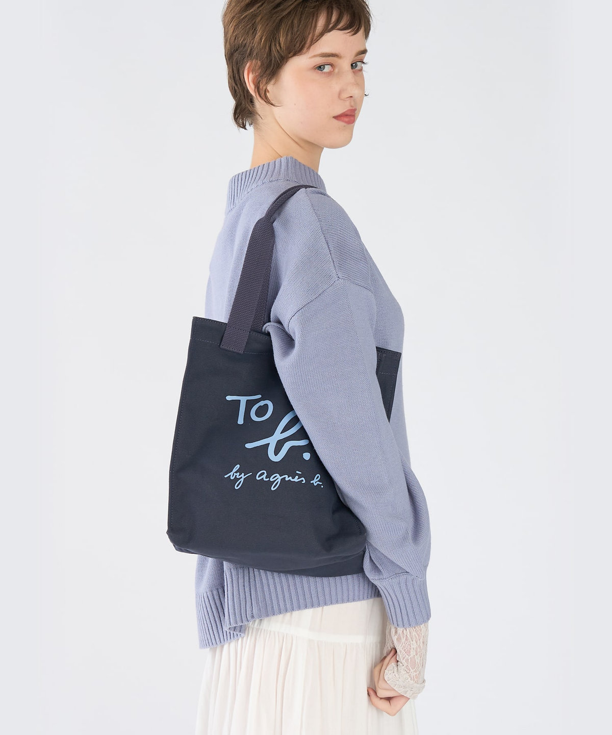 To b. by agnès b. コットン ロゴ ミニ トートバッグ ネイビー×レッド
