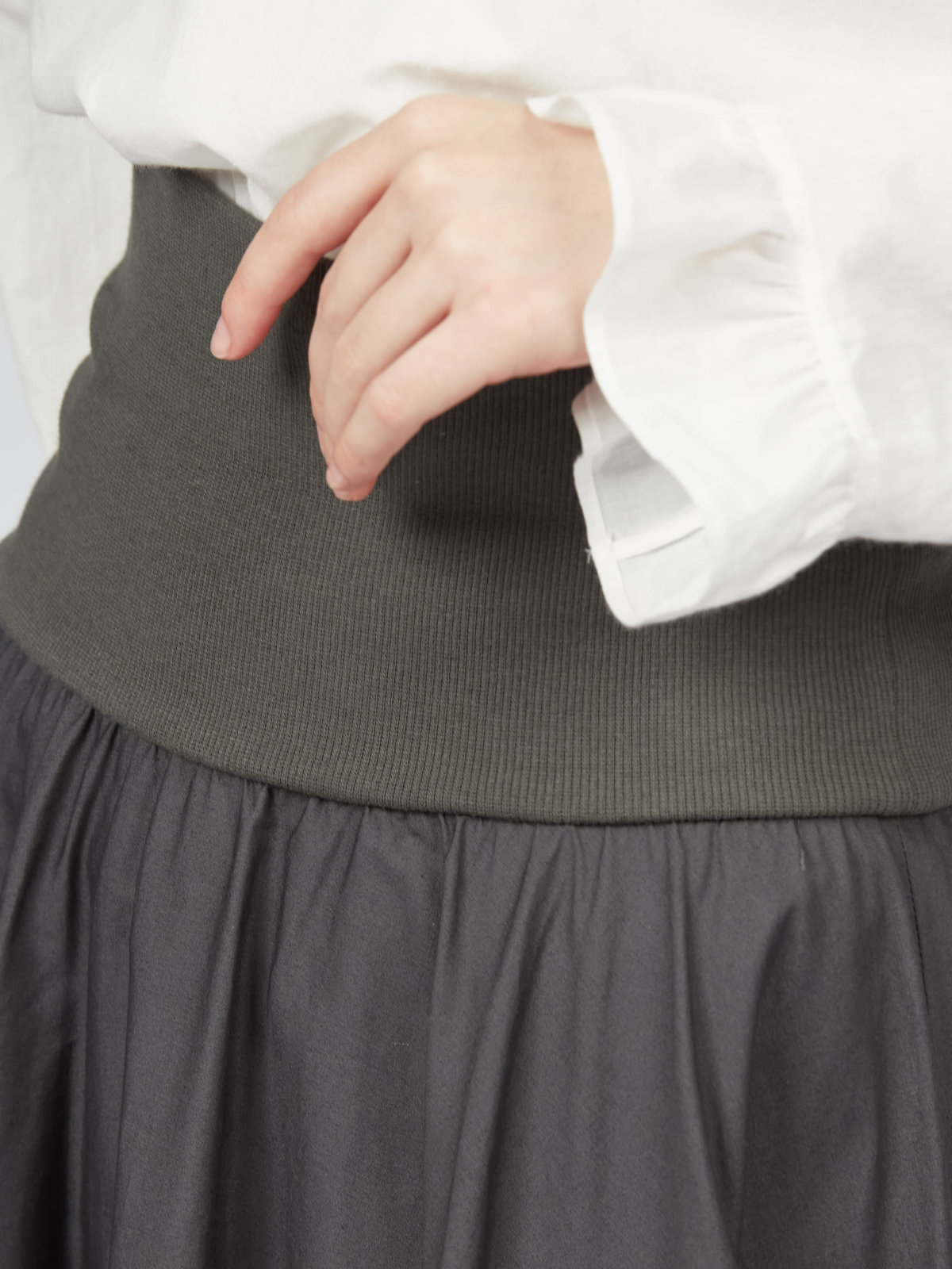 To b. by agnès b. コットン サーキュラー スカート グレー