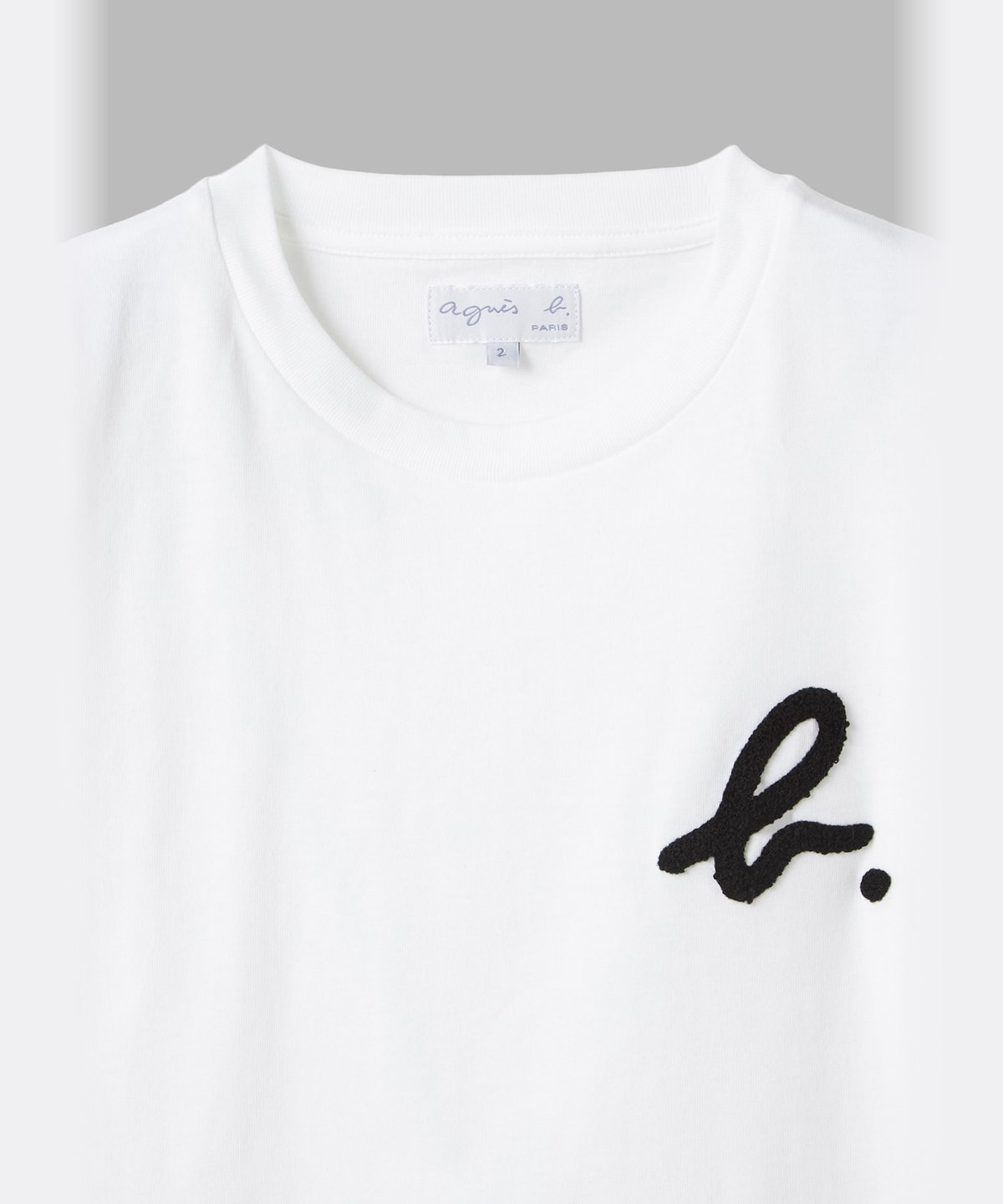 FEMME ウィメンズ "b."ロゴ オーガニックコットン 半袖 Tシャツ "Pulp" ホワイト