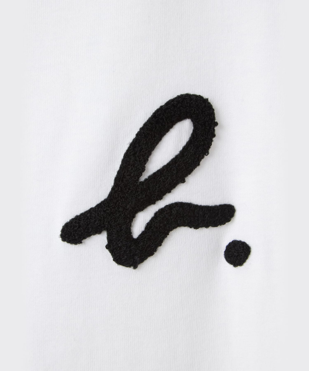 FEMME ウィメンズ "b."ロゴ オーガニックコットン 半袖 Tシャツ "Pulp" ホワイト