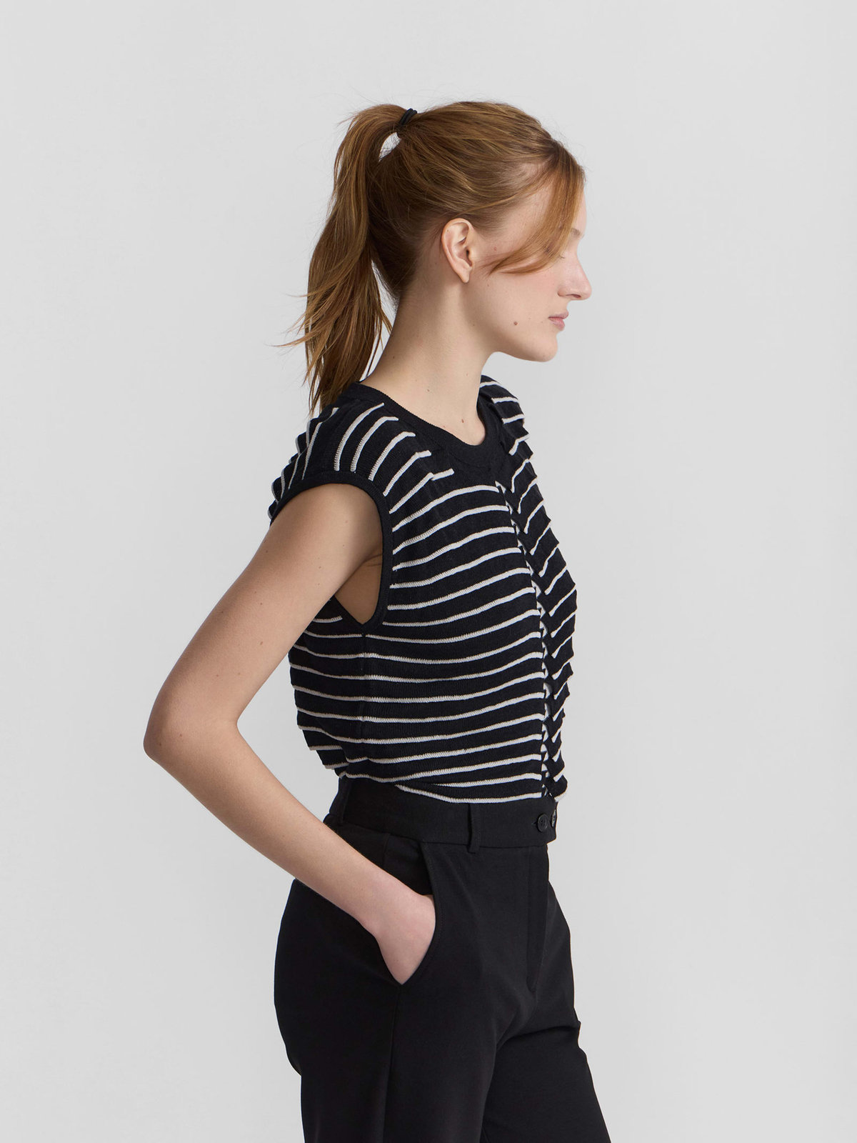 FEMME ウィメンズ ボーダー シルク リネン ノースリーブ ニット プルオーバー ”Charleston” ブラック