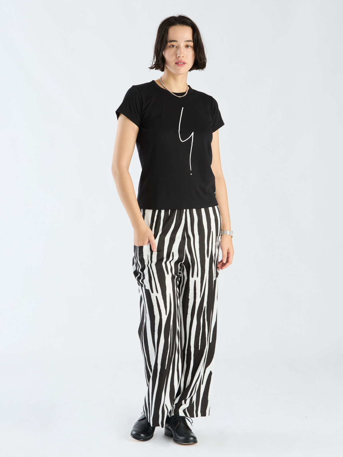 FEMME ウィメンズ アイコニック コットン 半袖 Tシャツ ”Point d'ironie” ブラック