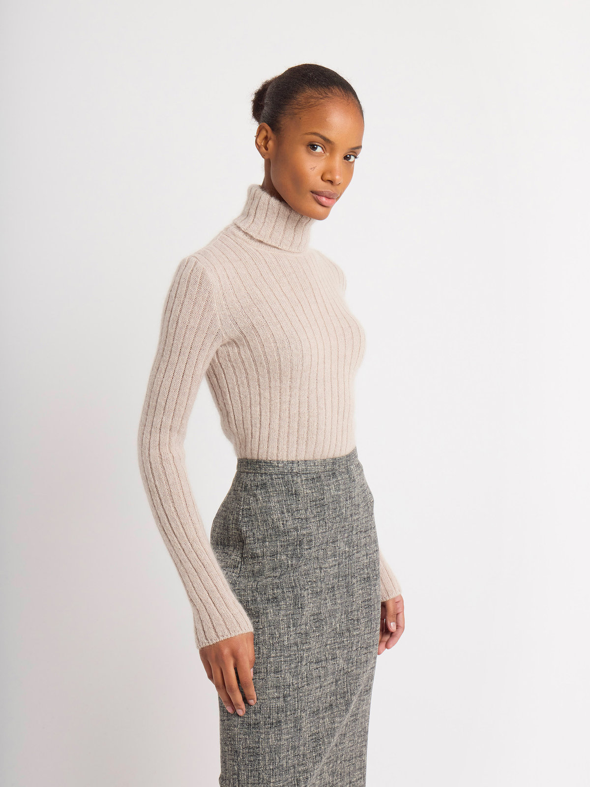 FEMME ウィメンズ 【Outlet】リブ タートルネック 長袖 ニット プルオーバー "Siberie" ベージュ