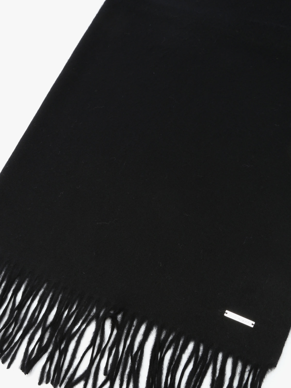 To b. by agnès b. 【Outlet】ロゴプレート カシミヤ ウール マフラー ブラック