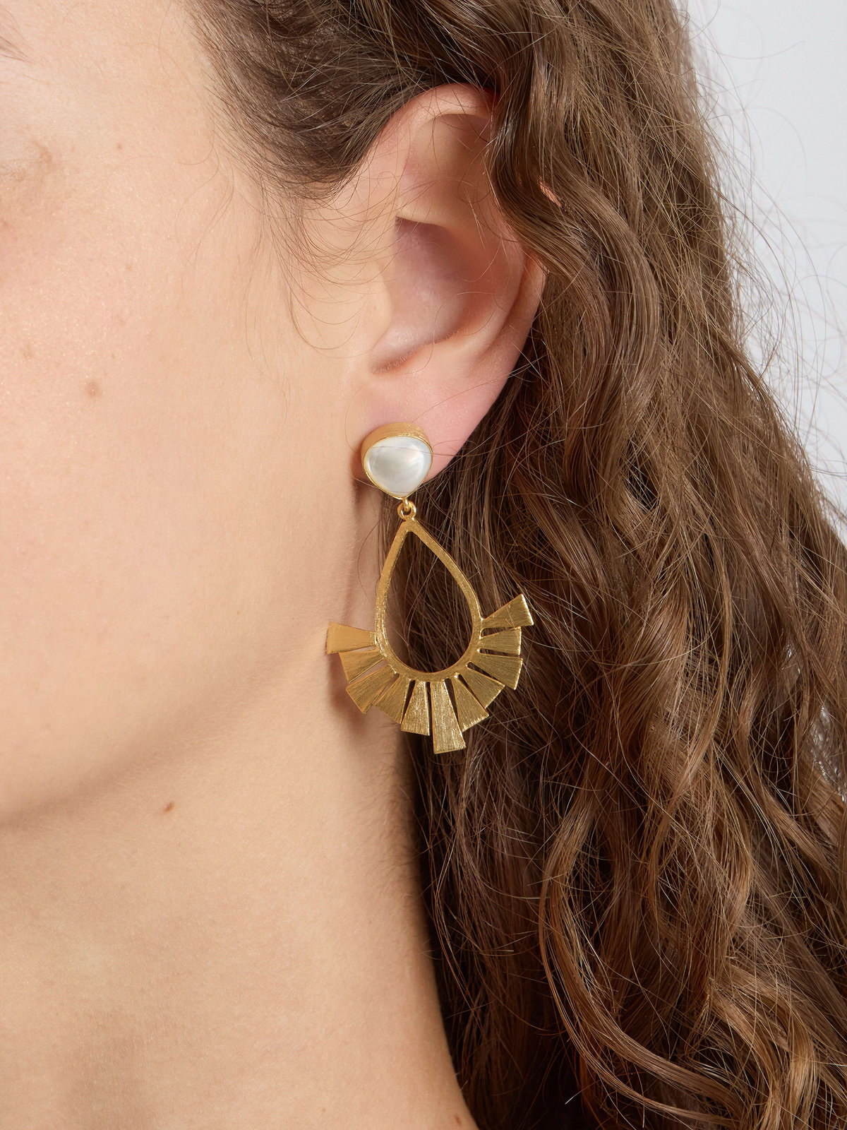 FEMME ウィメンズ ピアス ”Polly” ゴールド