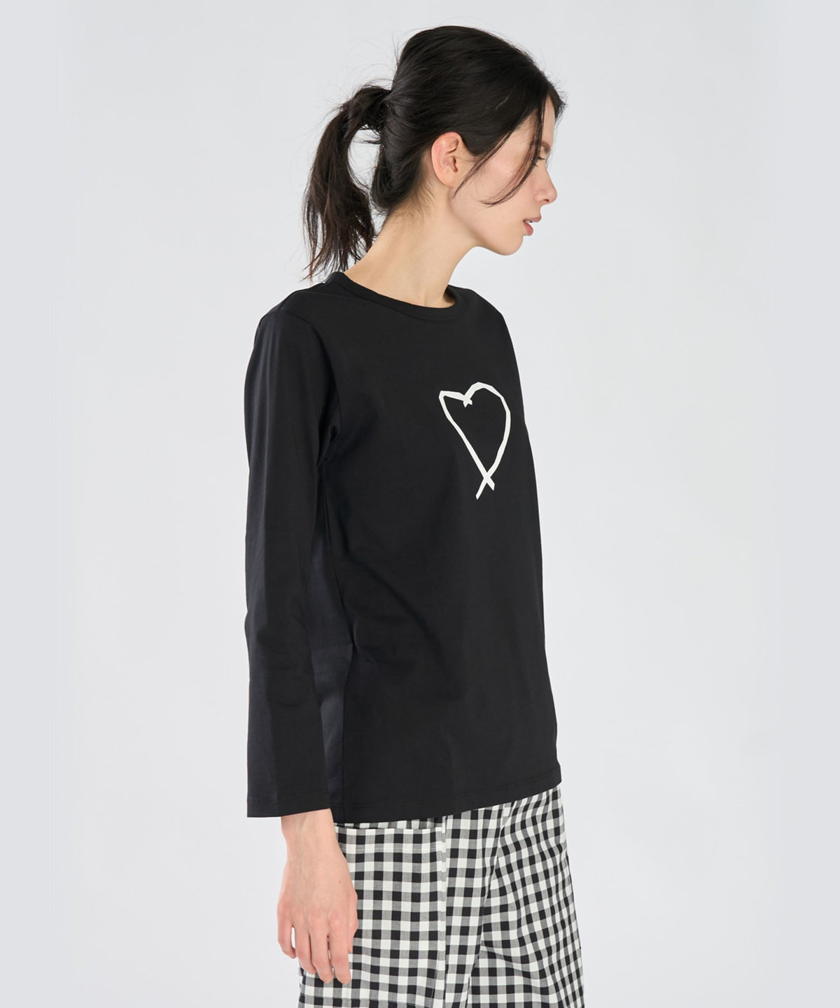 FEMME ウィメンズ アイコニック プリント コットン 長袖 Tシャツ "Sarajevo heart" ブラック
