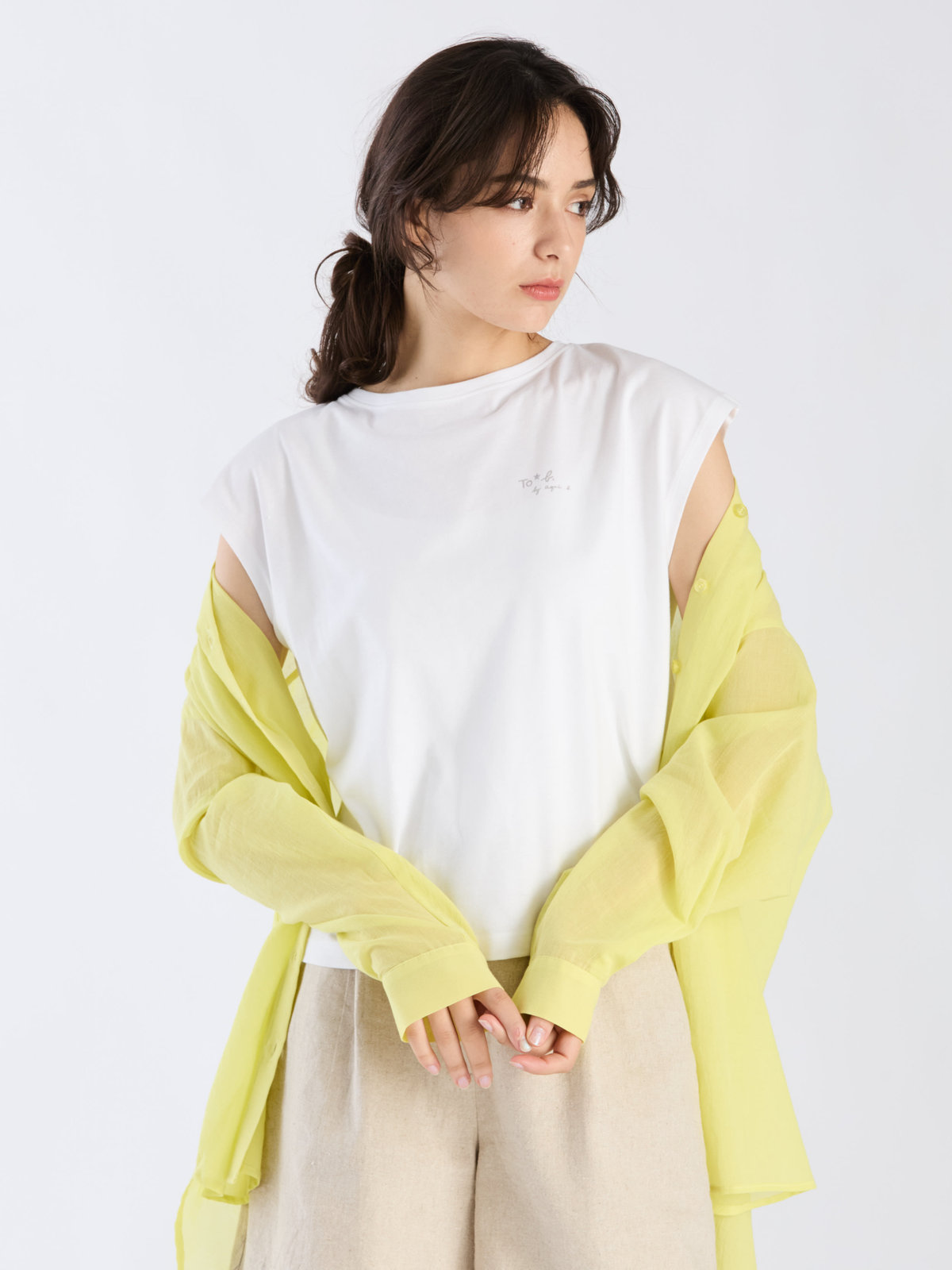 To b. by agnès b. 【Outlet】グリッターロゴフレンチスリーブTシャツ ホワイト