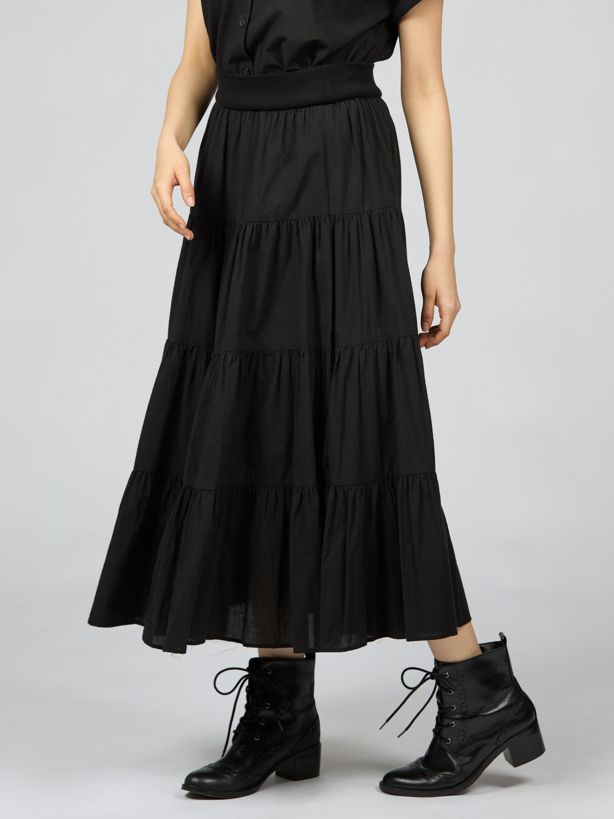 To b. by agnès b. コットン フォーティアード スカート ブラック