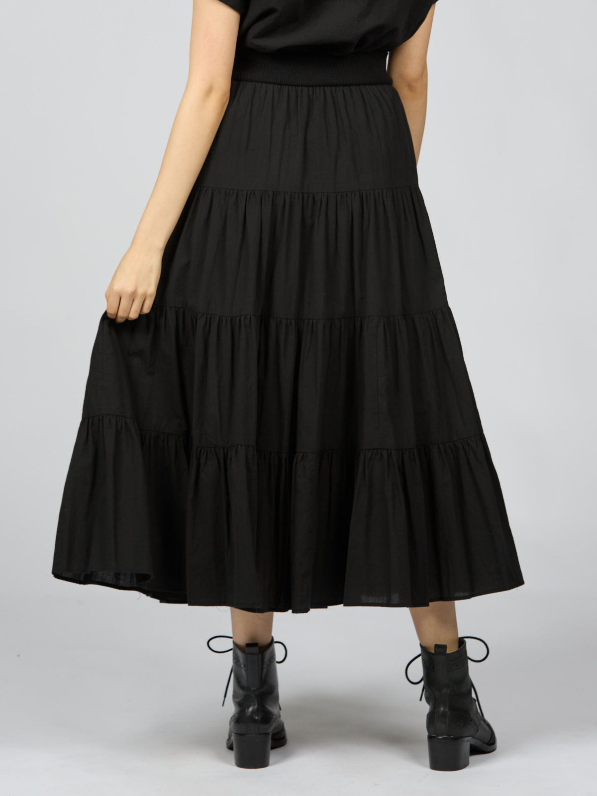 To b. by agnès b. コットン フォーティアード スカート ブラック