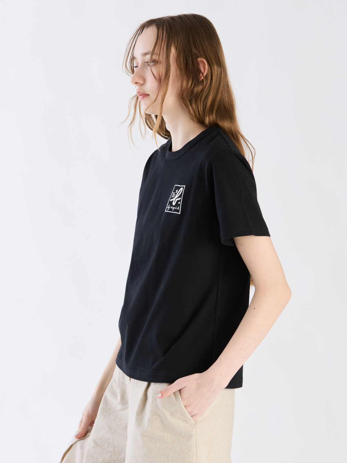 To b. by agnès b. 【Outlet】3D "To b."ロゴ刺繍 半袖 Tシャツ ブラック