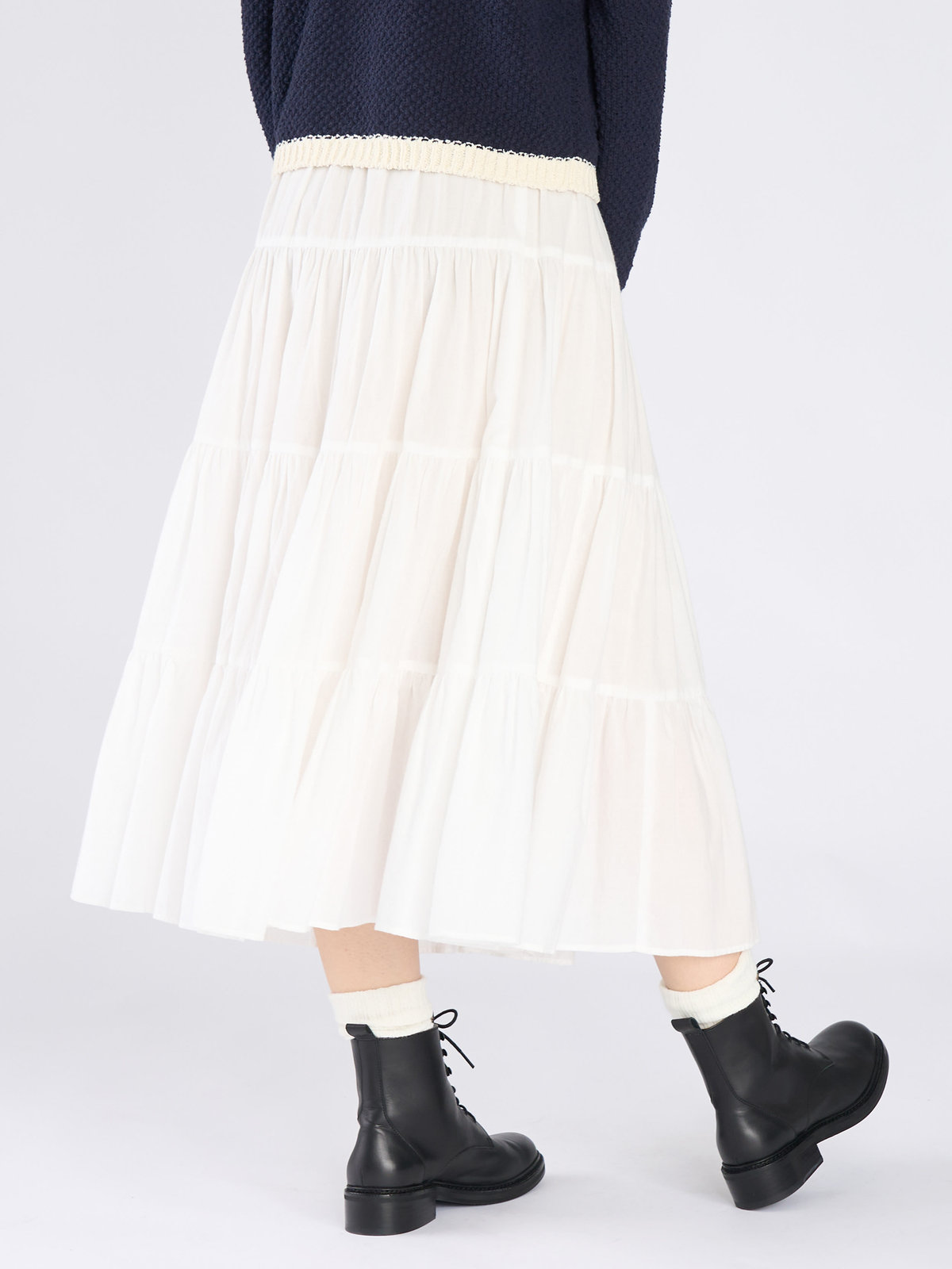 To b. by agnès b. コットン フォーティアード スカート ホワイト