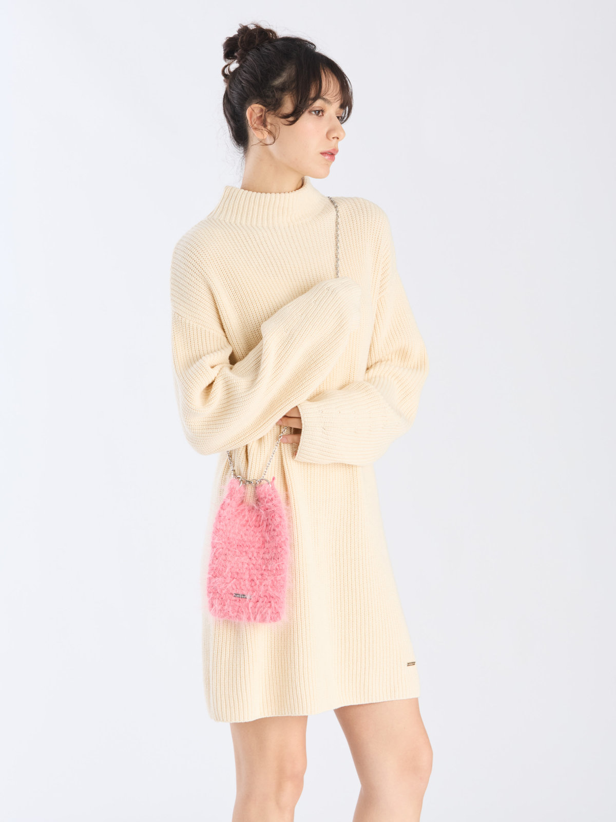 To b. by agnès b. 【Outlet】フラッフィー ミニ ポシェット ピンク