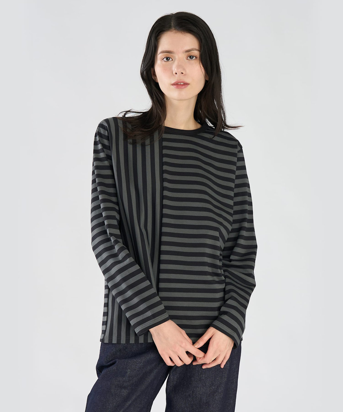 FEMME ウィメンズ 【by R 限定品】agnes b. 細ボーダーxストライプ コットン 長袖 Tシャツ "Haru" グレー系その他