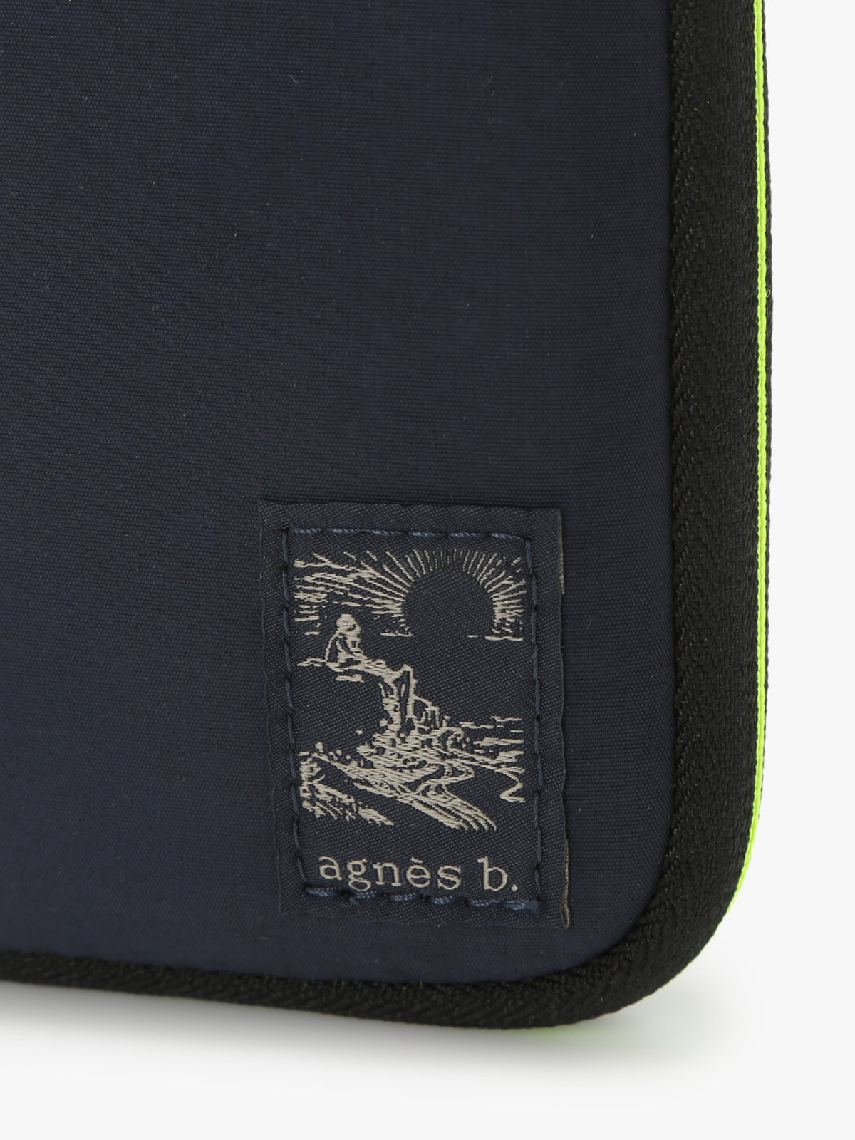 VOYAGE メンズ バッグ＆ウォレット ナイロン ラウンドジップ 二つ折り ウォレット ”Trip” ZAH02-01 ネイビー