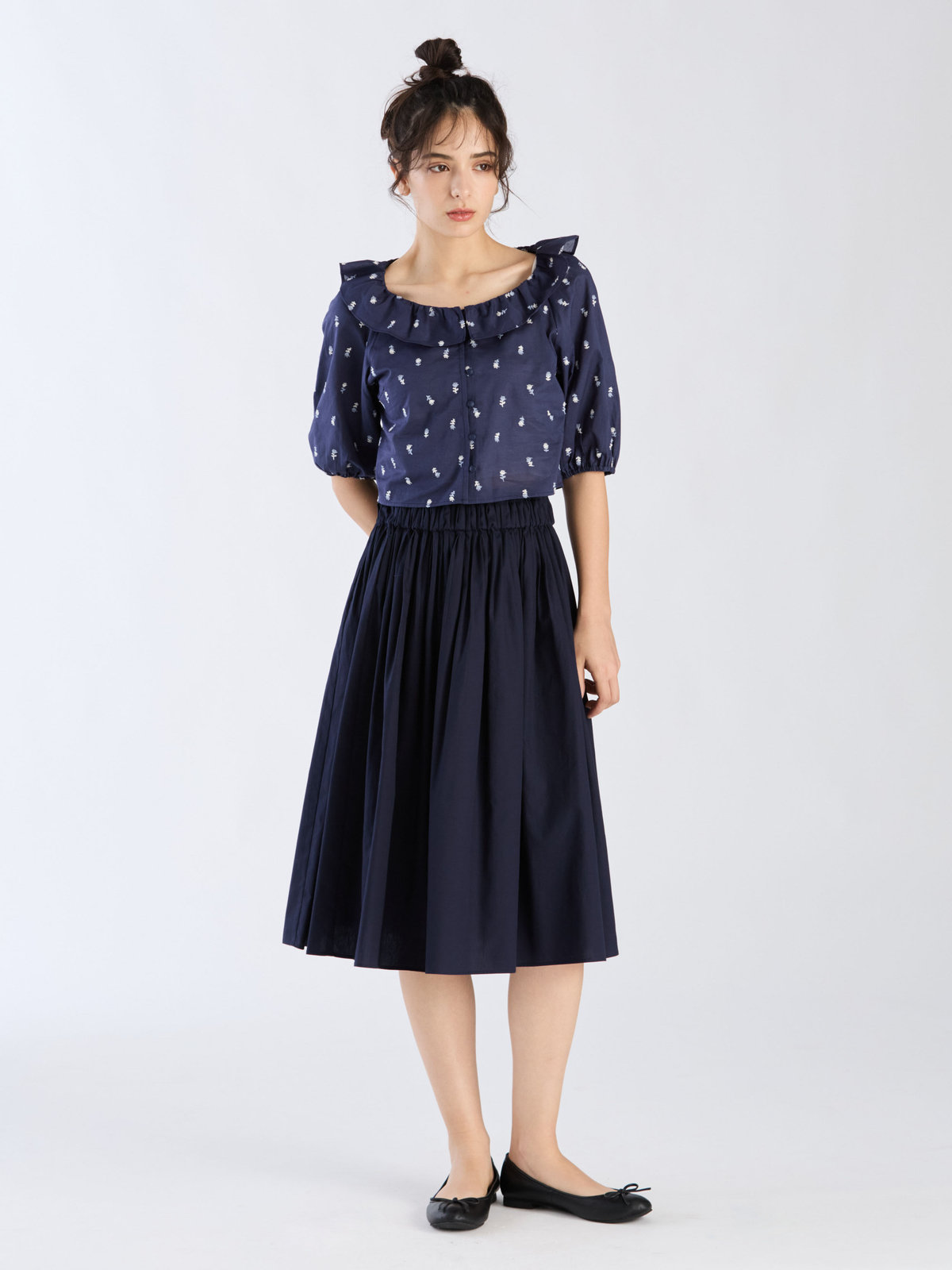 To b. by agnès b. 【Outlet】タックミディスカート ブルー