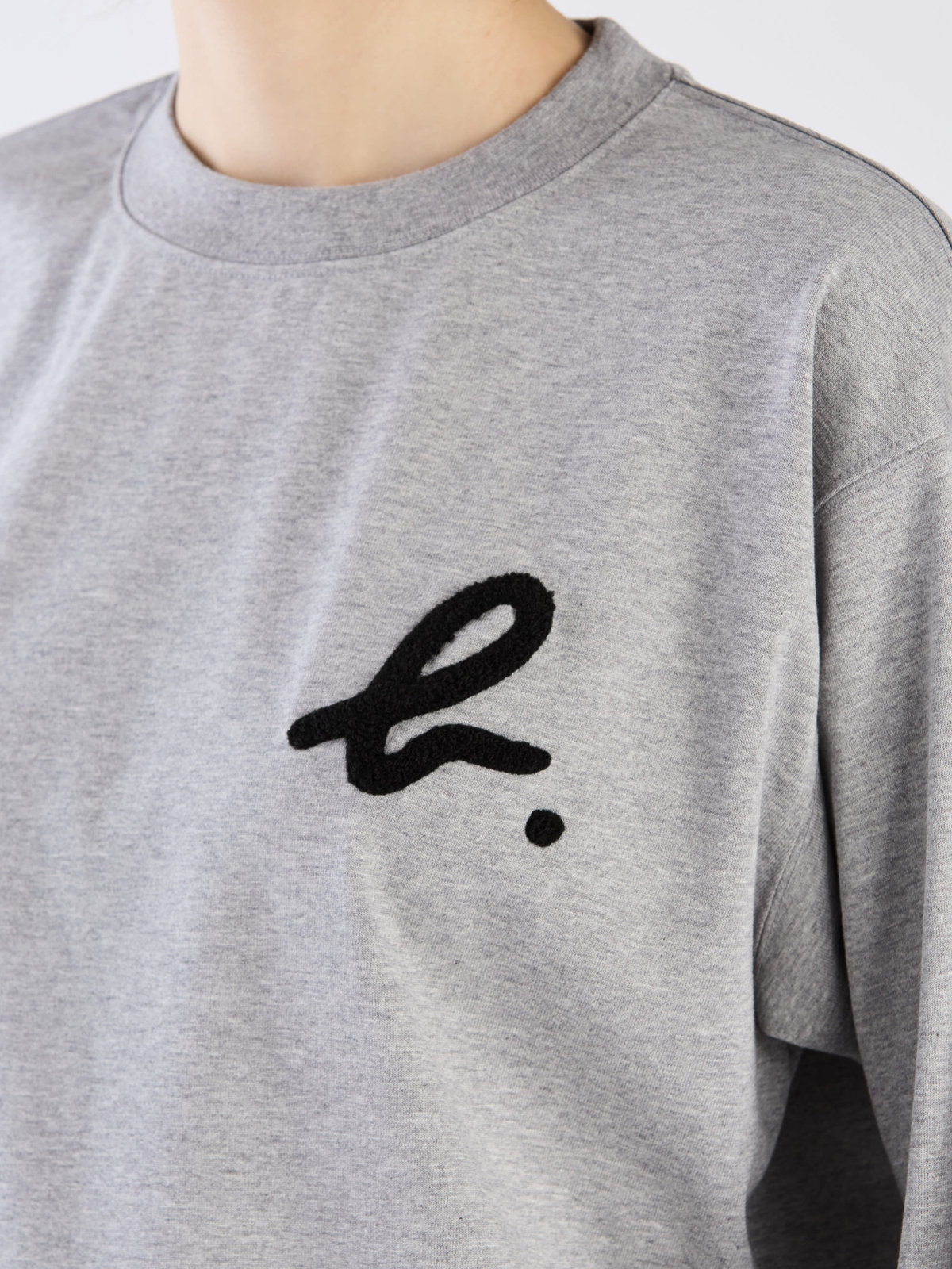 FEMME ウィメンズ ”b.”ロゴ コットン 長袖 スウェット グレー