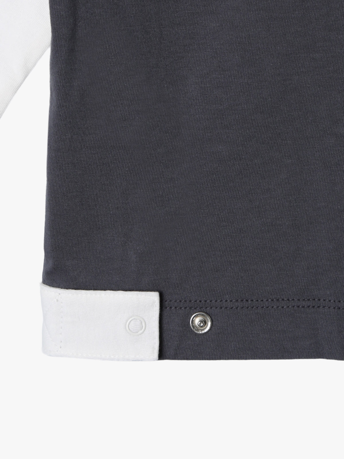 ENFANT ベビー ベビー バイカラー "b."ロゴ コットン 長袖 カーディガンプレッション グレー