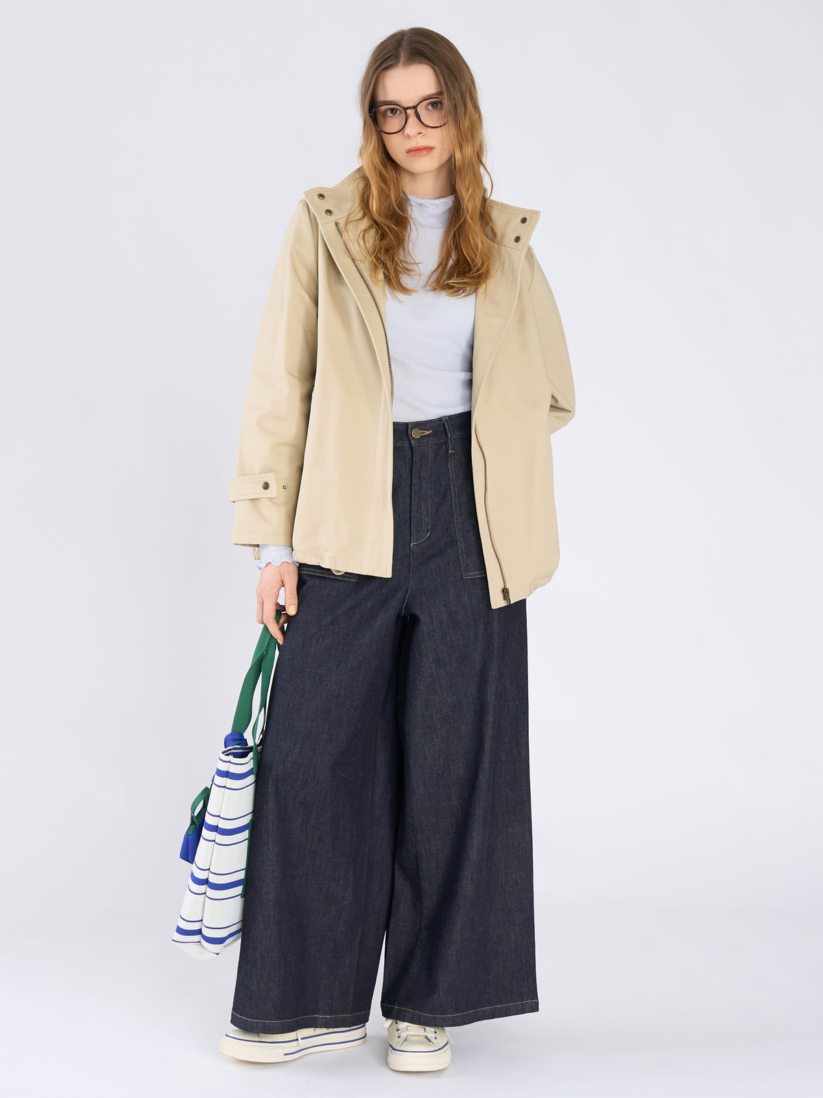 To b. by agnès b. コットン スタンドカラー ジップアップ ショートコート ベージュ