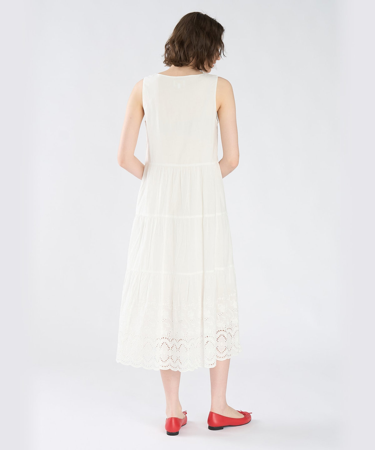 To b. by agnès b. シフリーレース コットン ノースリーブ ロング ワンピース ホワイト