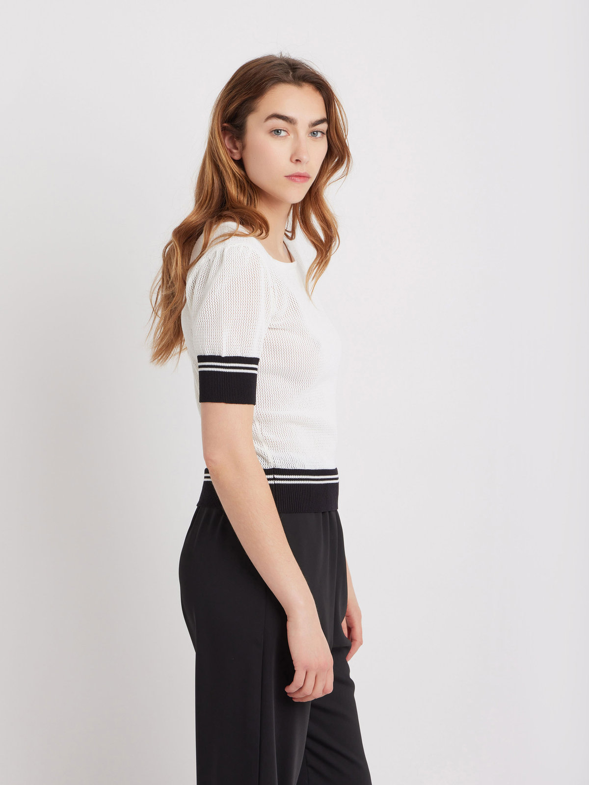FEMME ウィメンズ メッシュ 5分袖 ニットプルオーバー ”Jessica” ホワイト