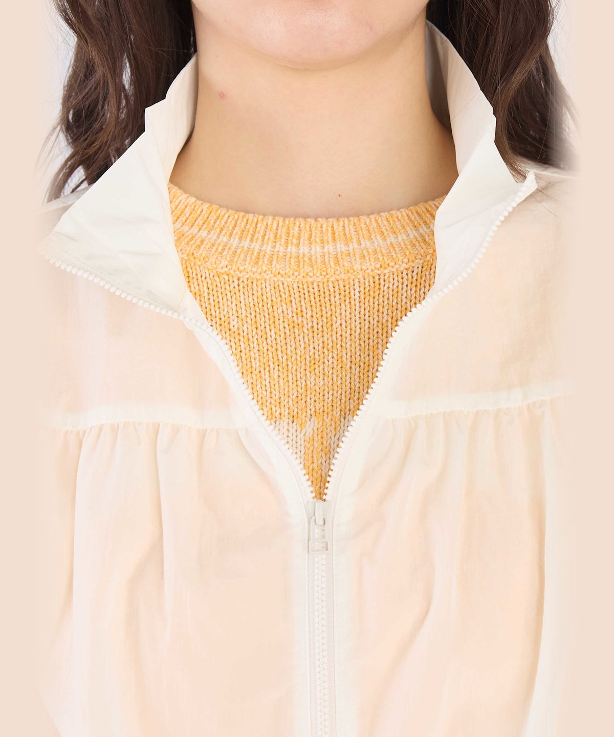 To b. by agnès b. シアー ナイロン パフィー ブルゾン ホワイト