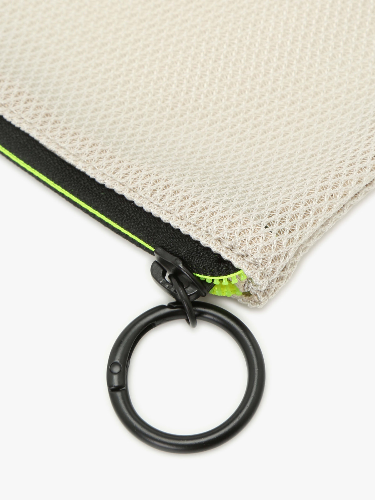 VOYAGE メンズ バッグ＆ウォレット ロゴ ナイロン ミディアム ポーチ ZAH03-01 オフホワイト