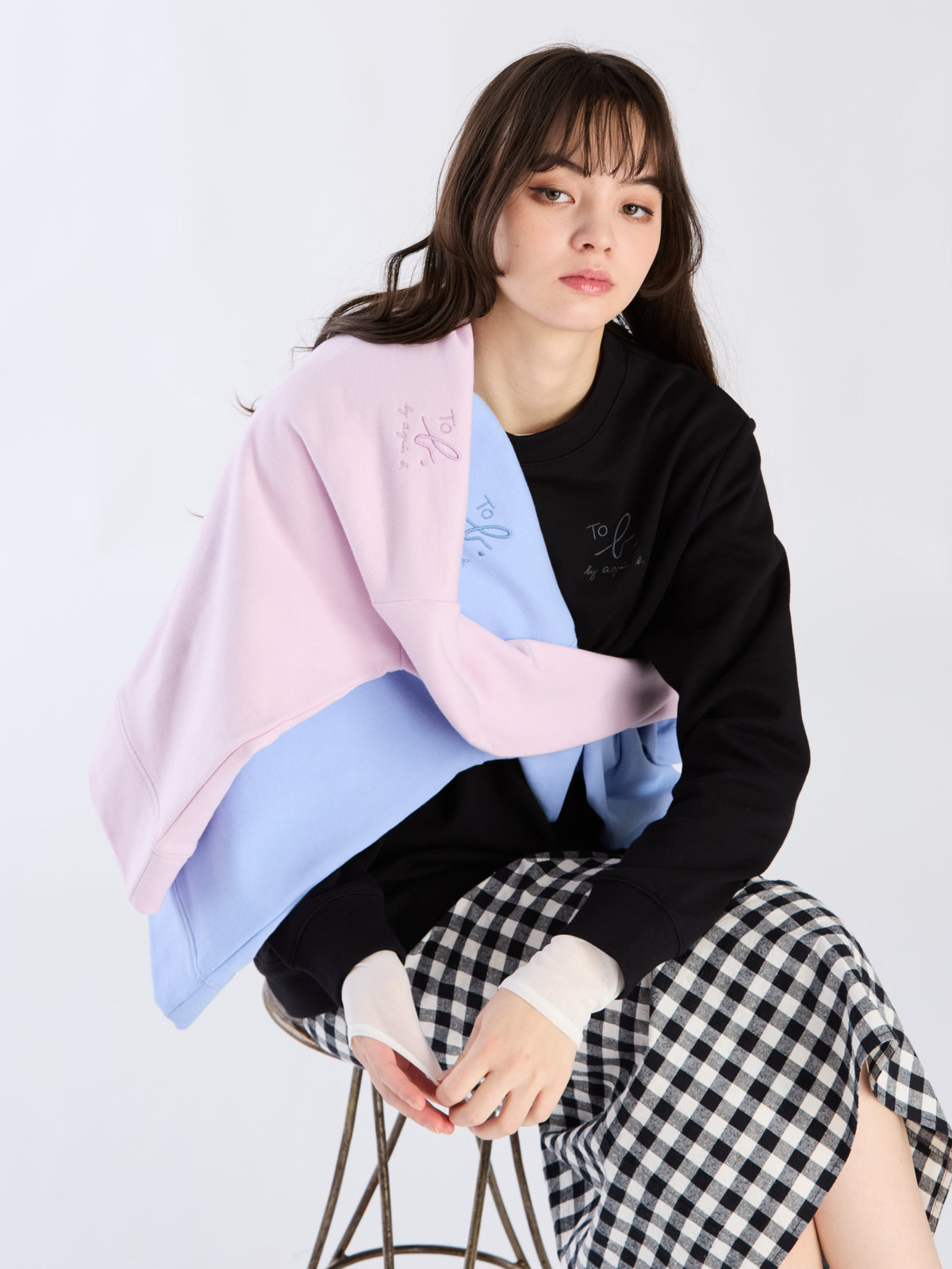 To b. by agnès b. 【Outlet】ロゴボーイズスウェット ブルー