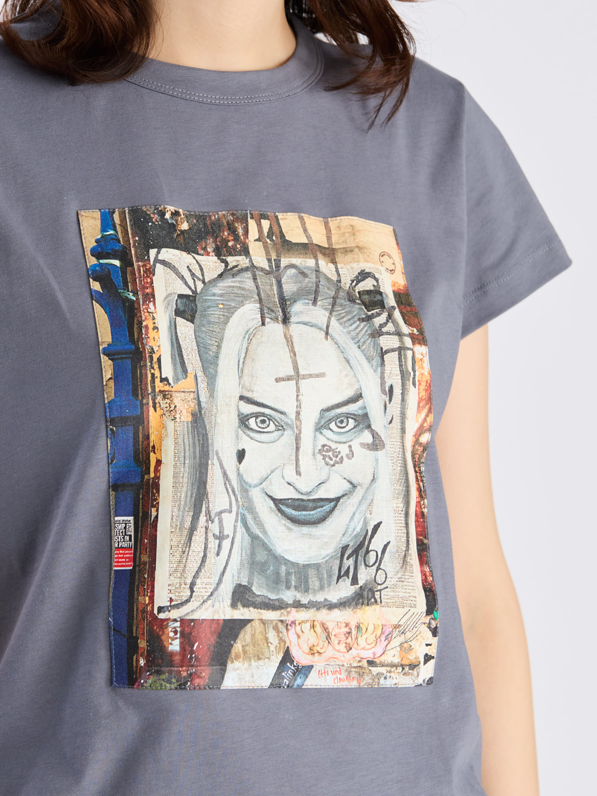 FEMME ウィメンズ SEV1 TS BRANDO アーティストTシャツ LT66 Art グレー