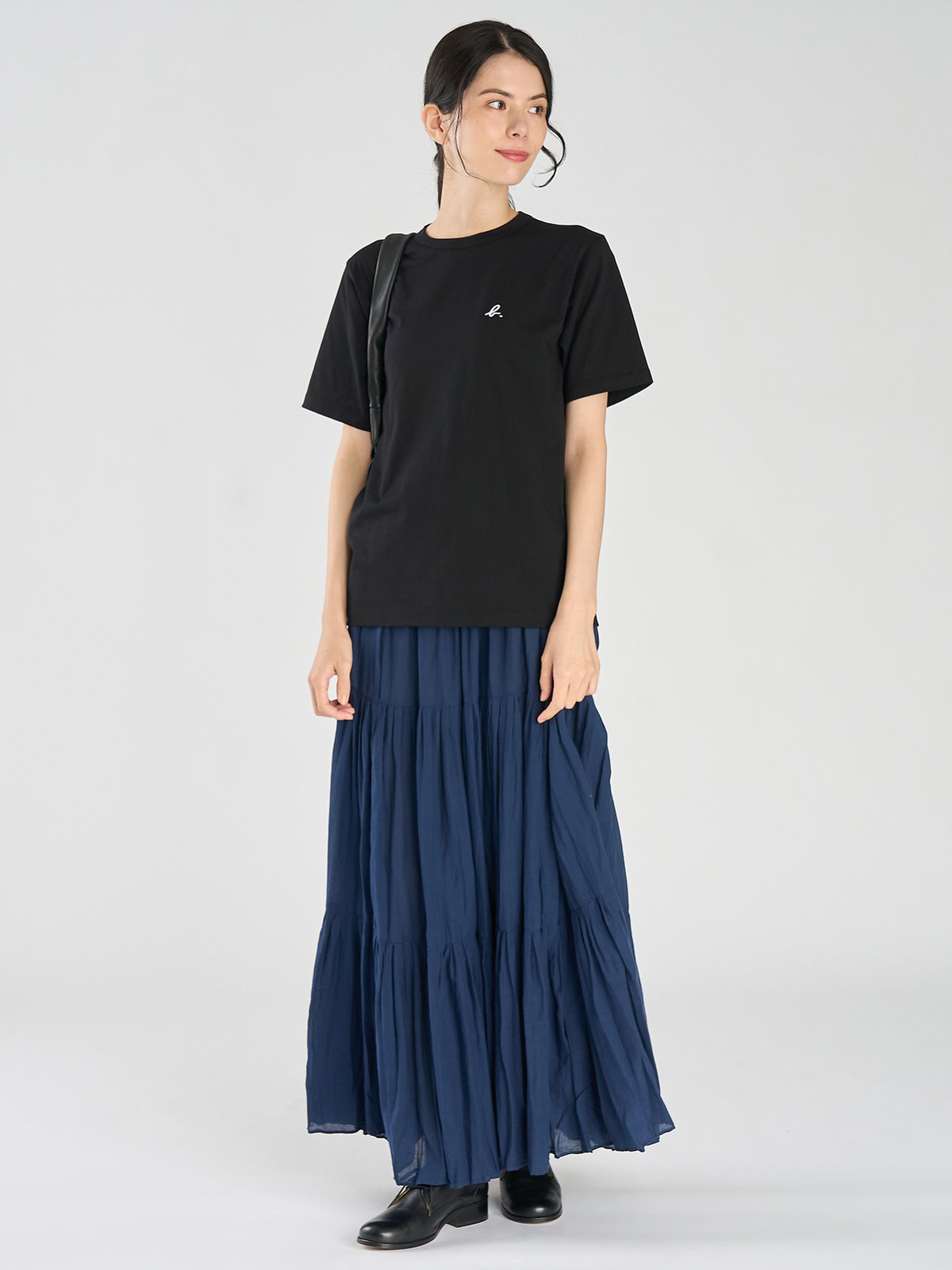 FEMME ウィメンズ "b" ロゴ 刺繍 コットン 半袖 Tシャツ "b. style" ブラック